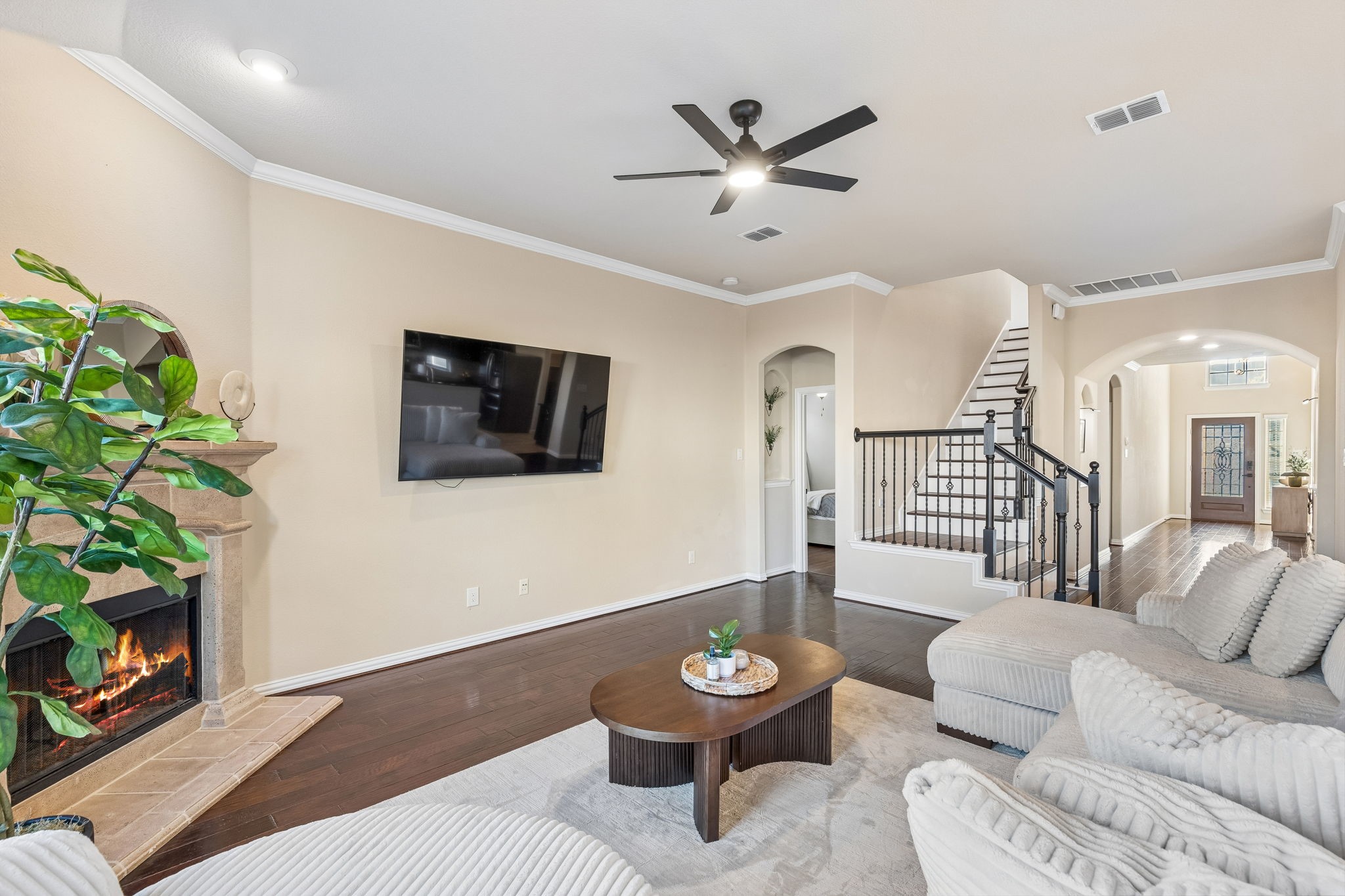 5009 Bluewater Drive