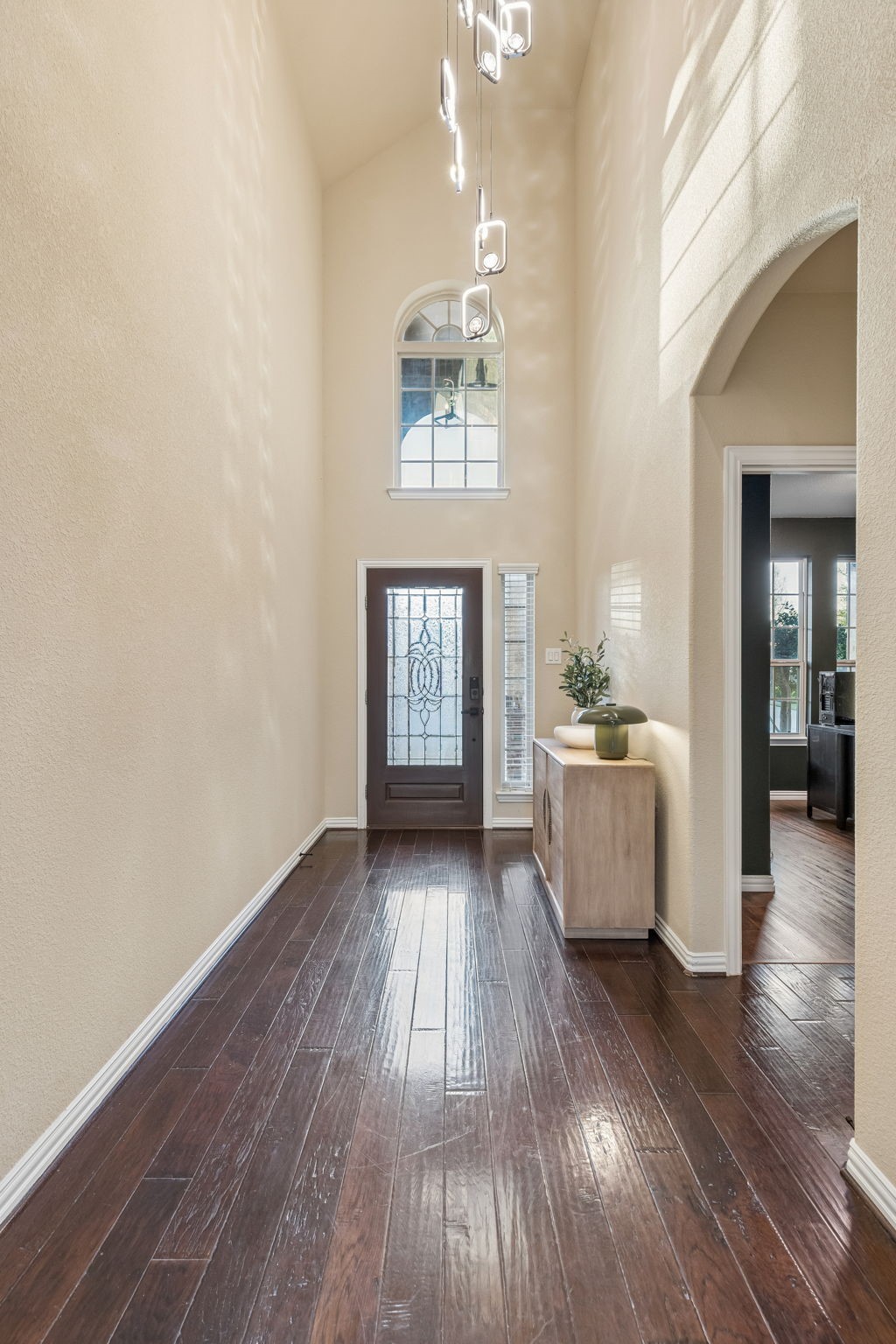 5009 Bluewater Drive