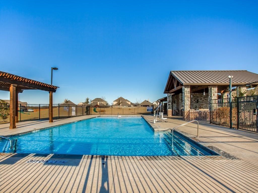5009 Bluewater Drive