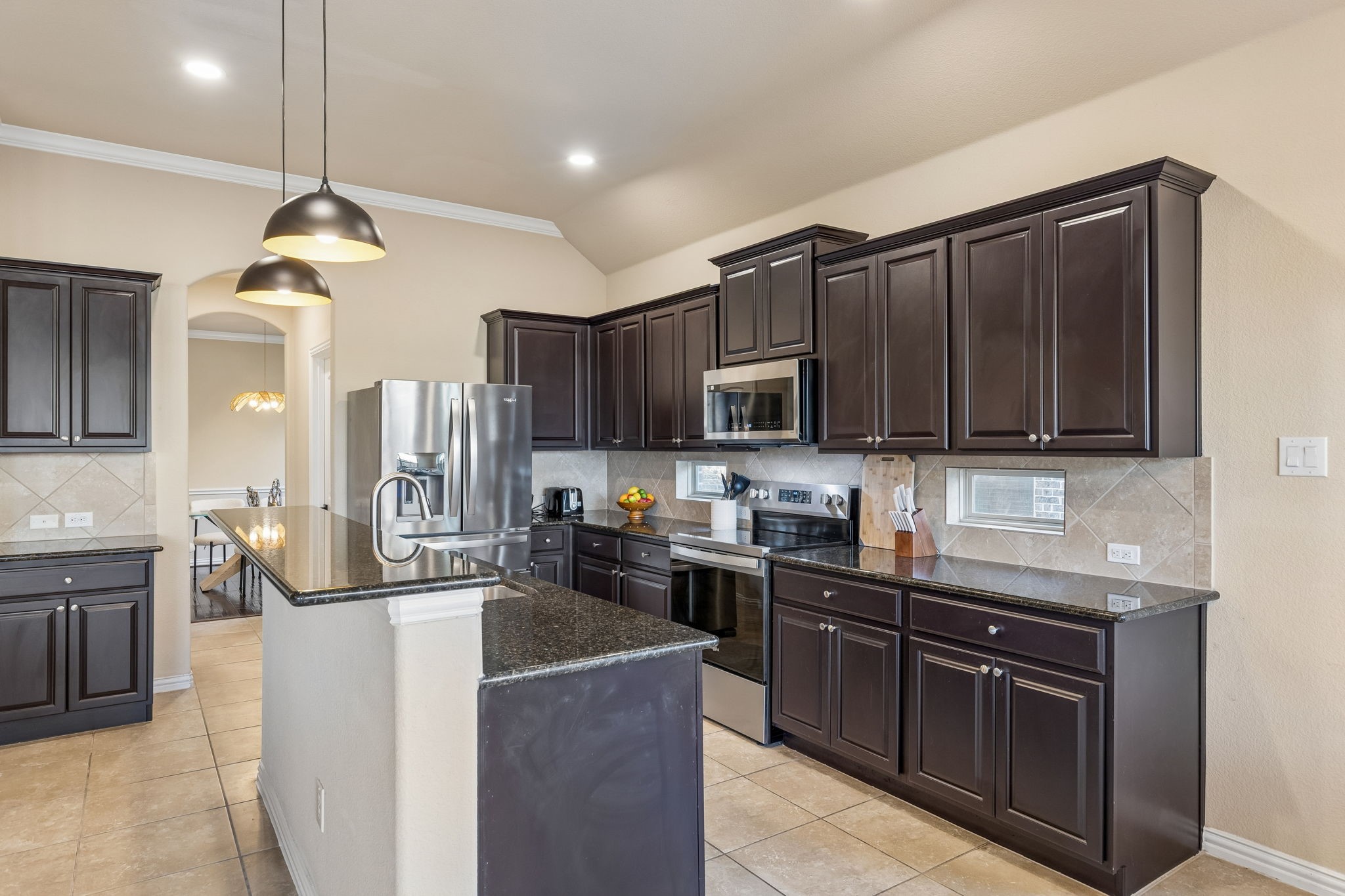 5009 Bluewater Drive