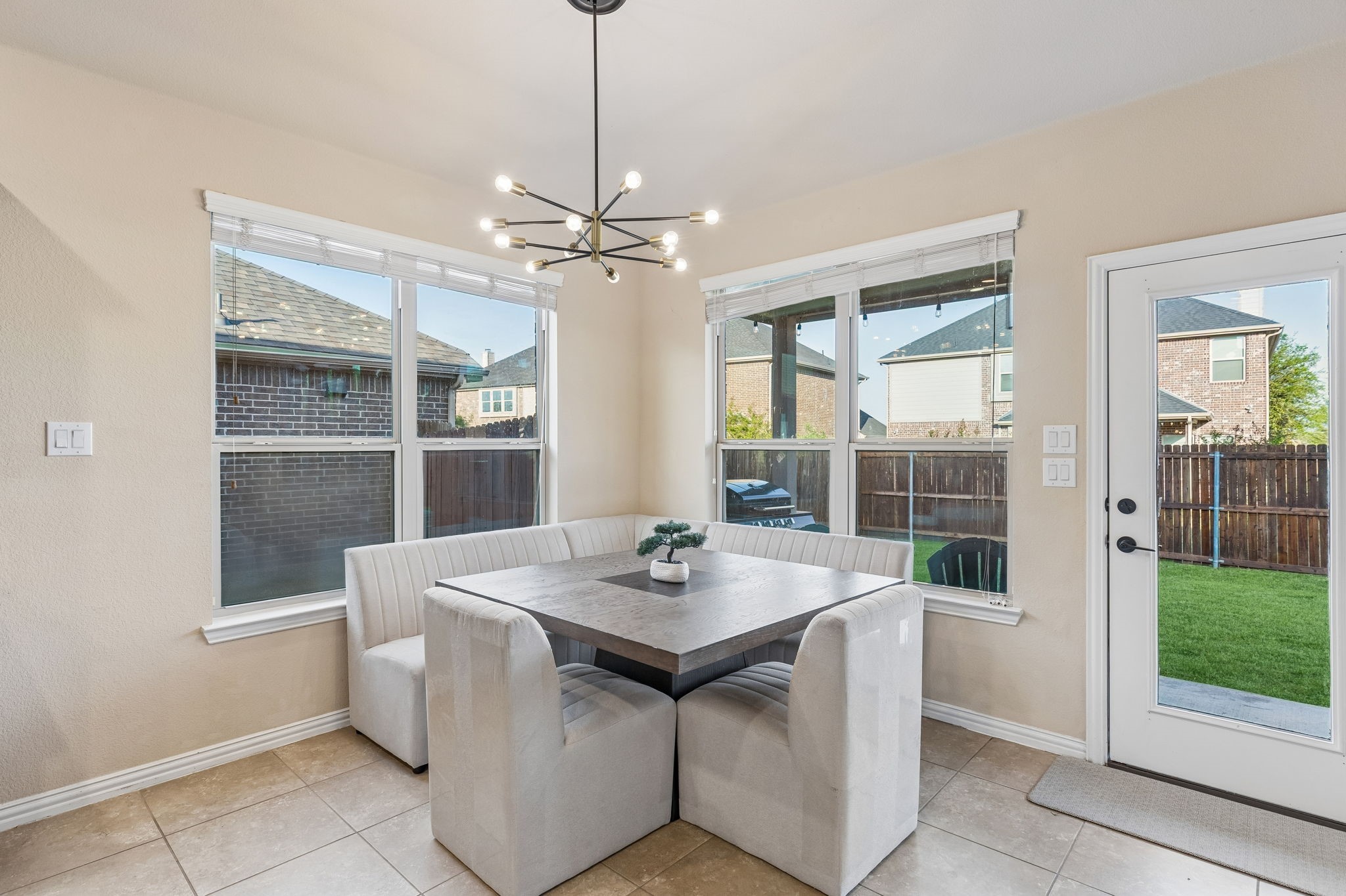 5009 Bluewater Drive