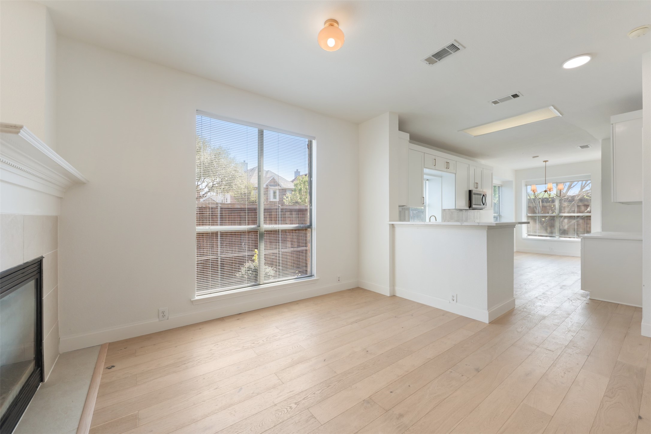 11573 Chaucer Drive