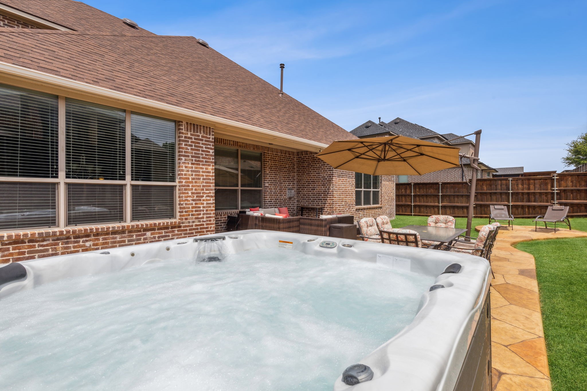 1100 Circle J Trail