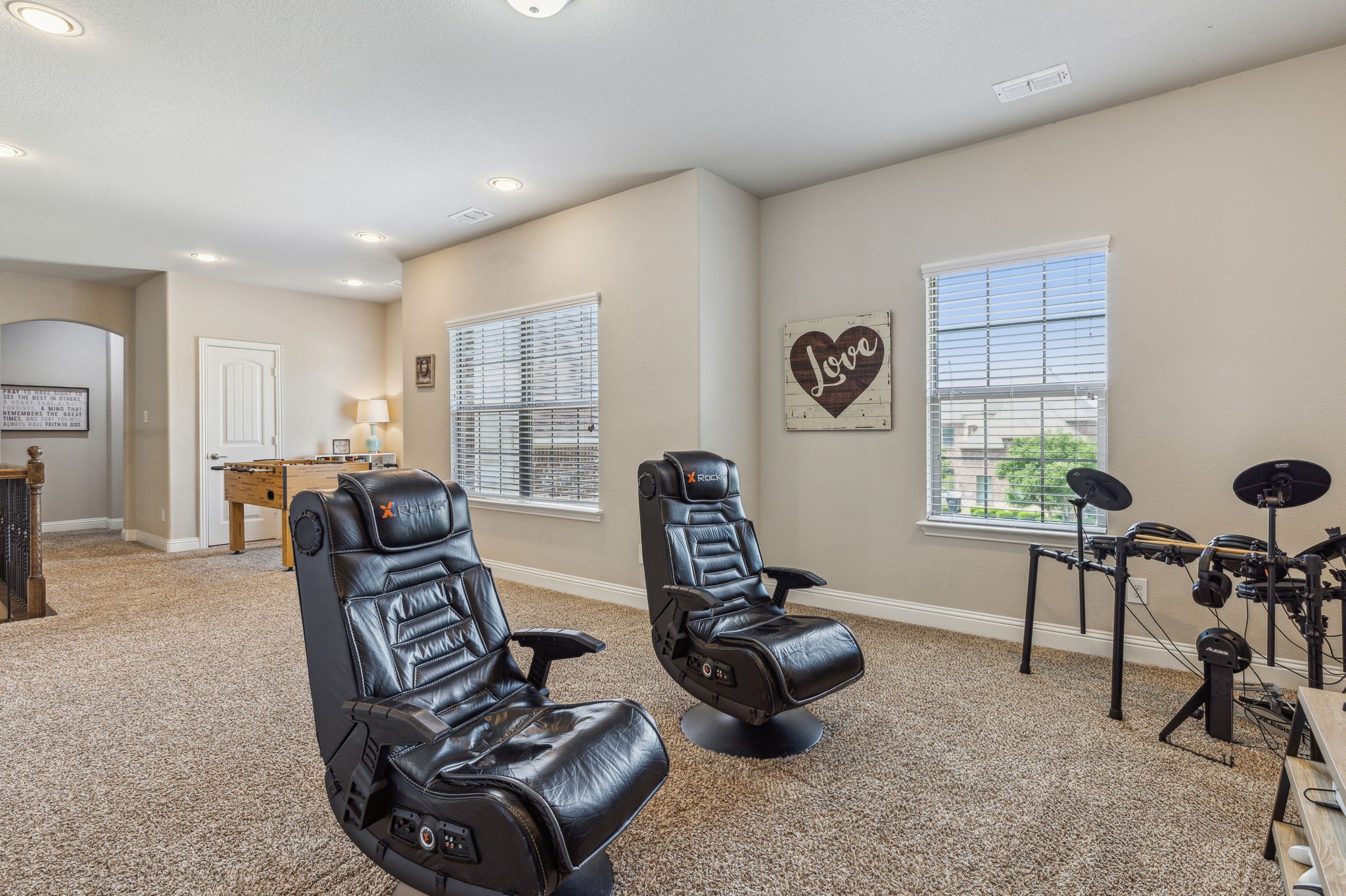 1100 Circle J Trail