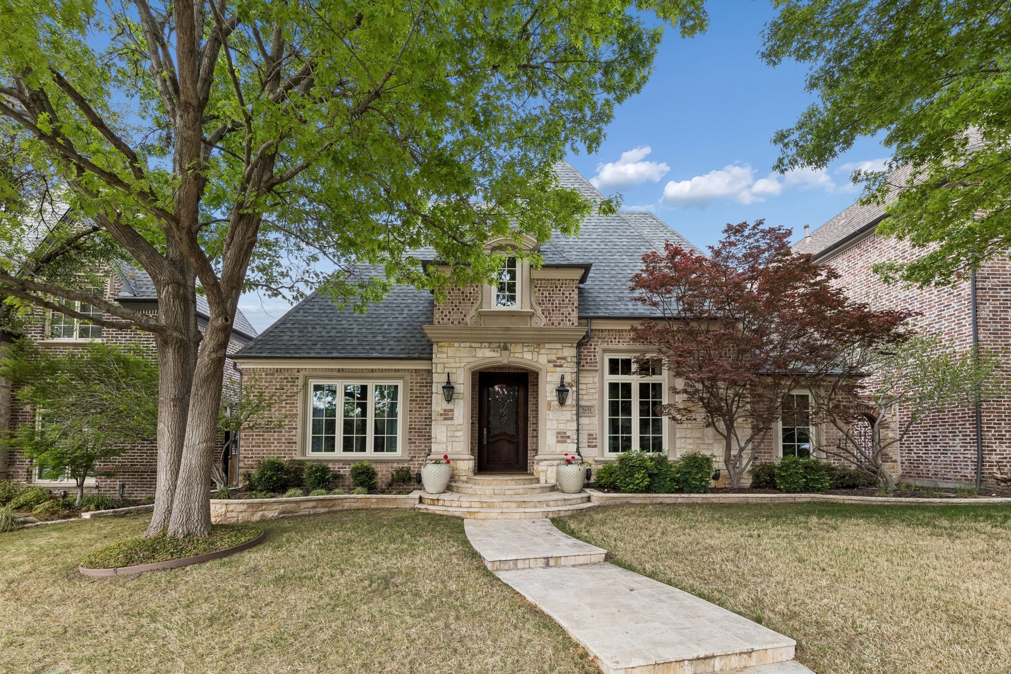 5651 Miramar Drive