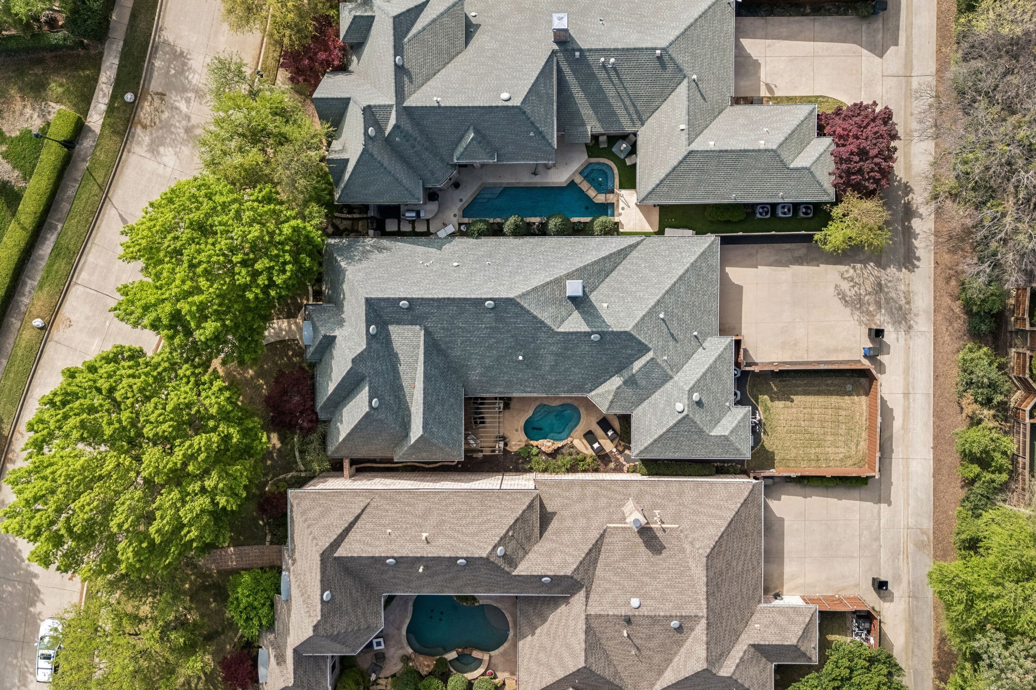 5651 Miramar Drive
