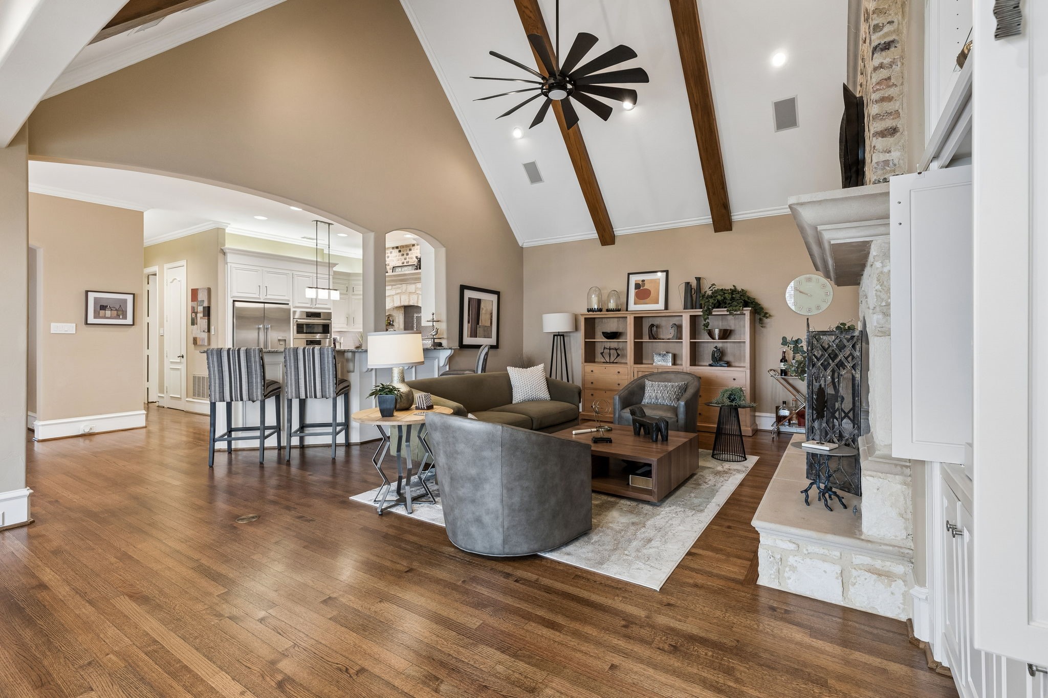5651 Miramar Drive