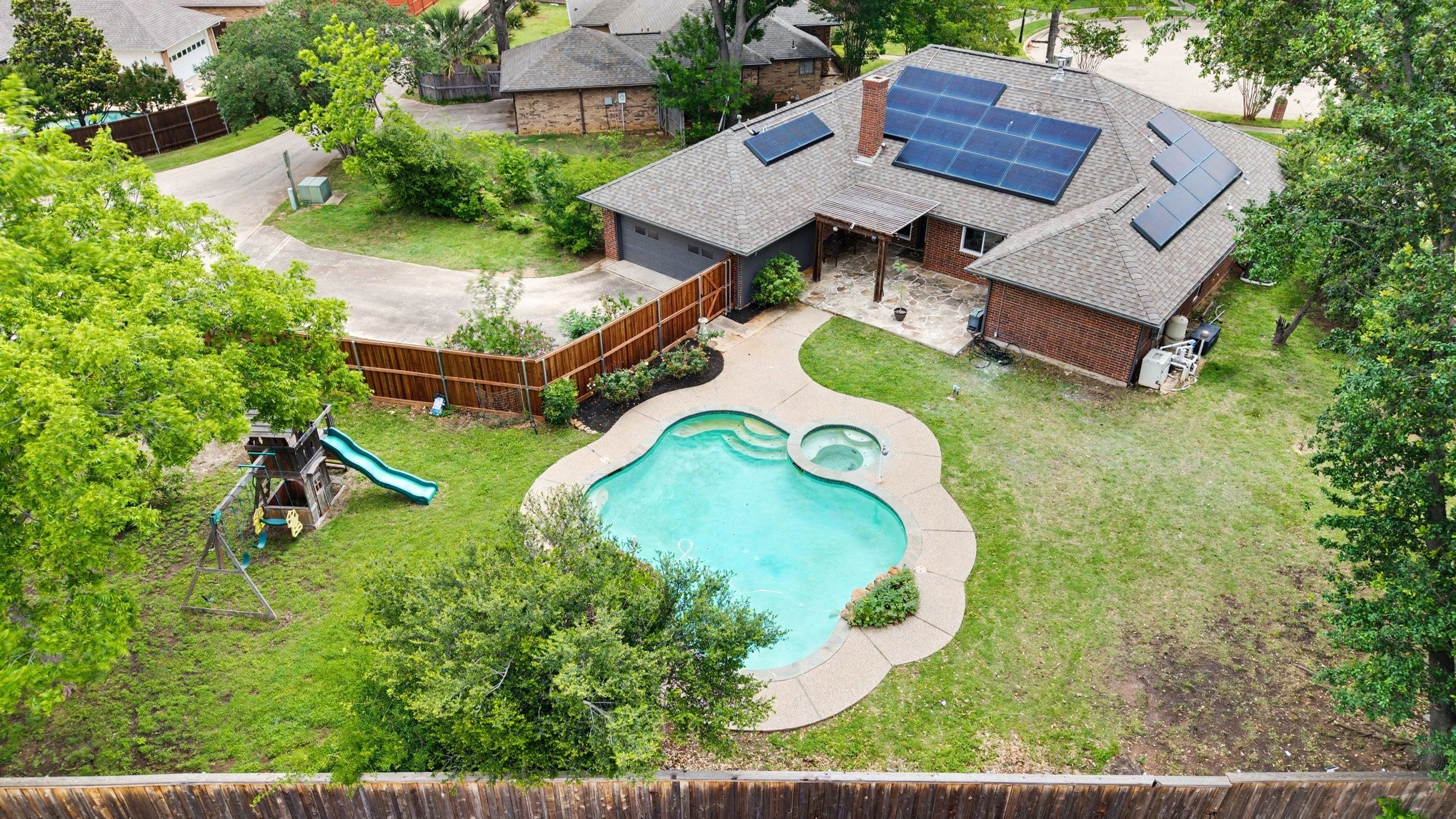 500 Briarwood Court