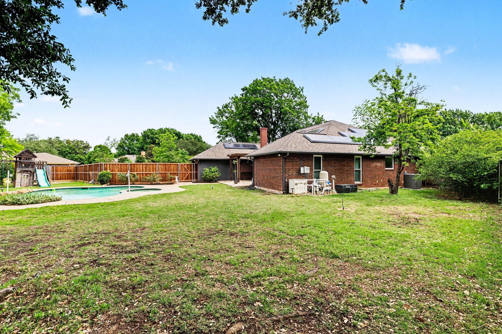 500 Briarwood Court