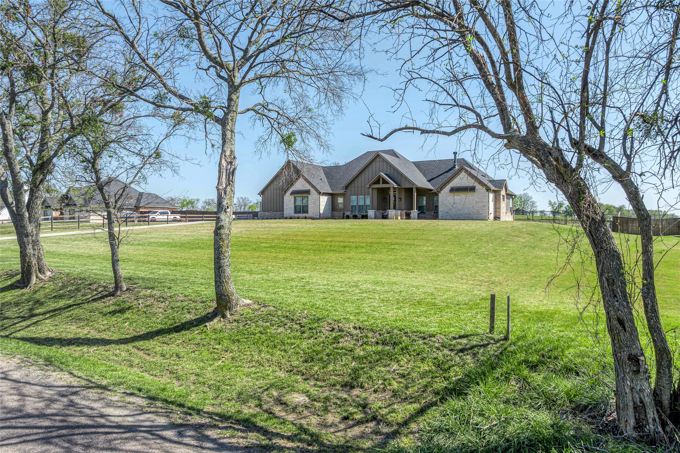 1065 Old Highway 6