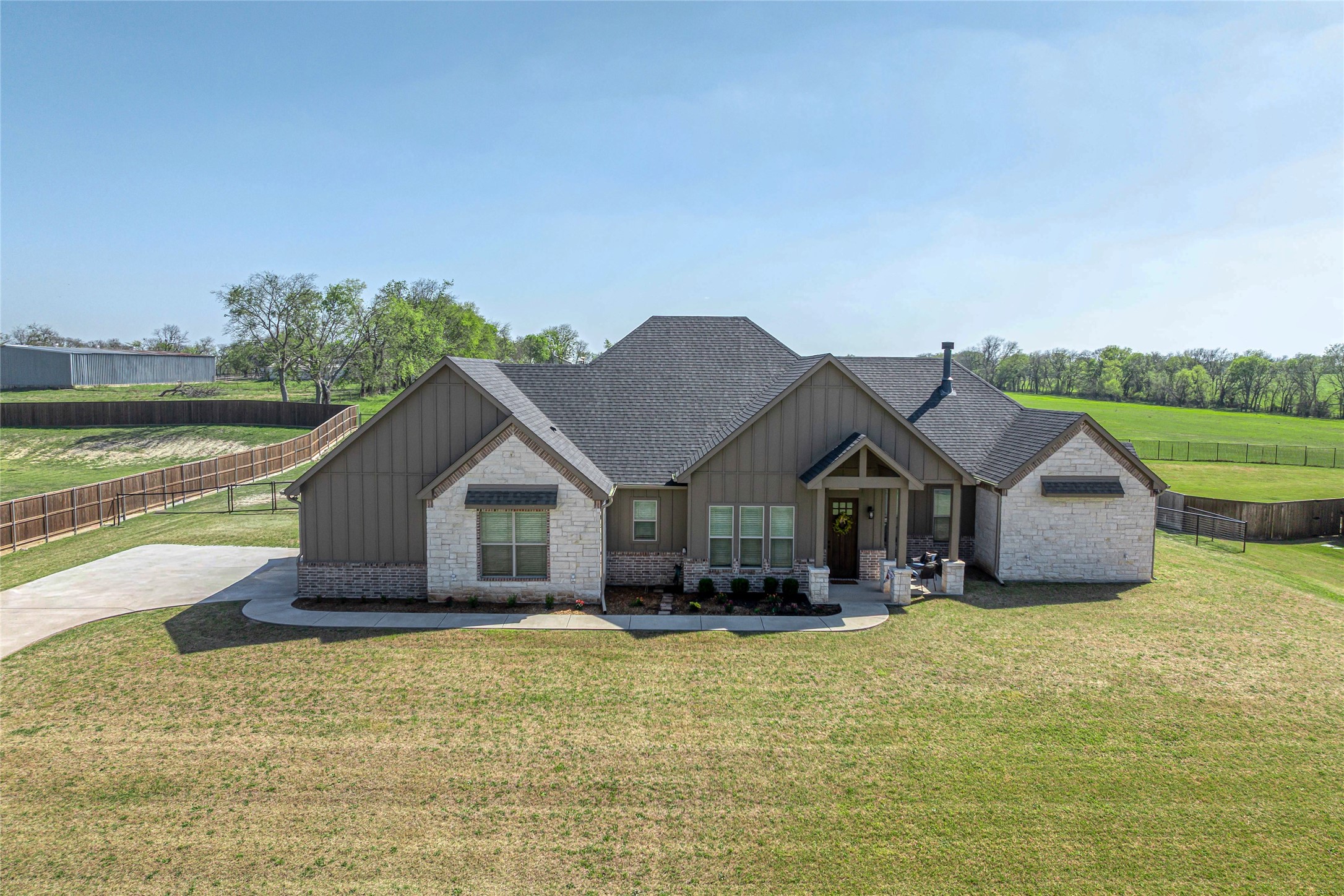 1065 Old Highway 6