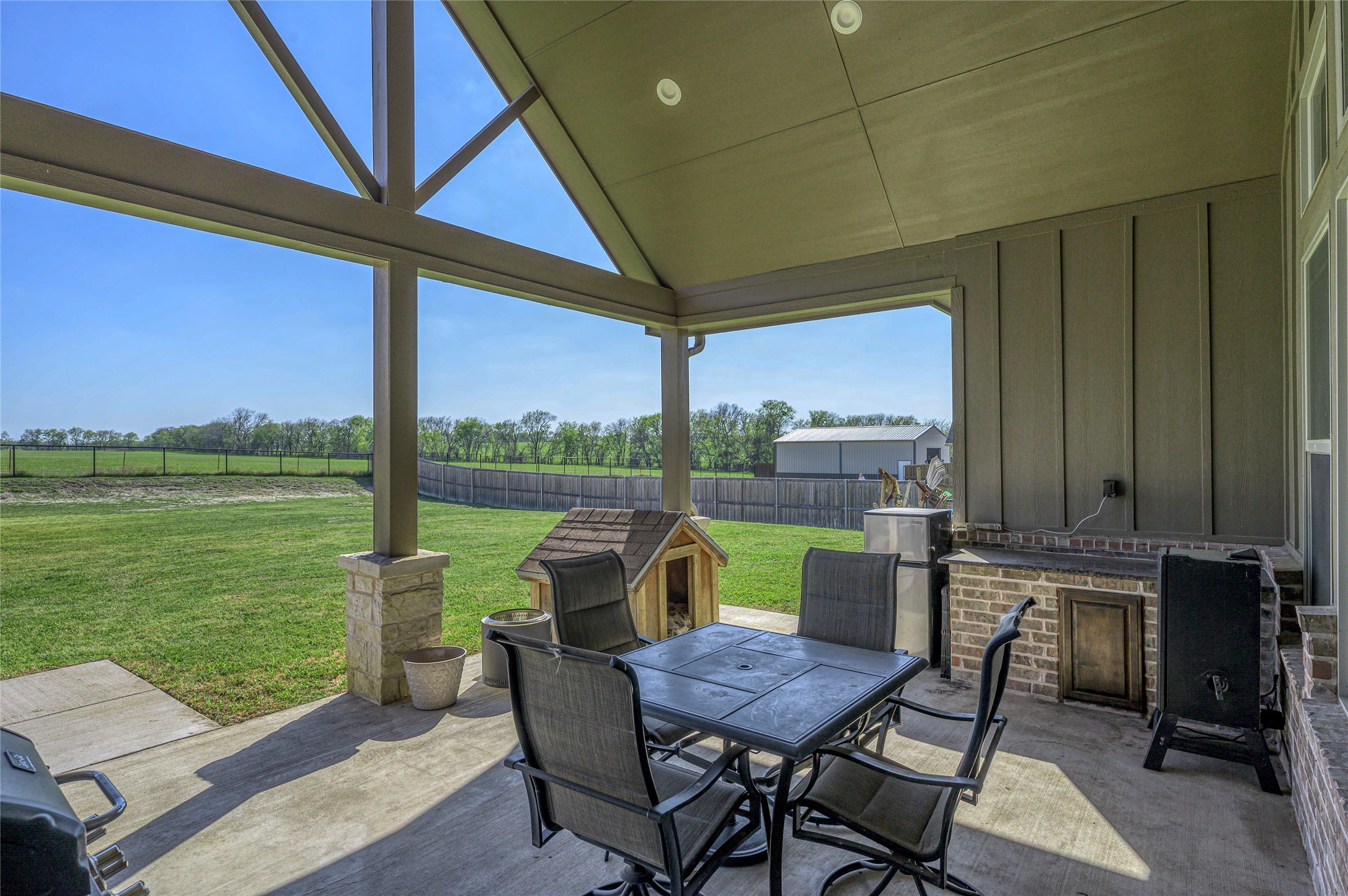 1065 Old Highway 6