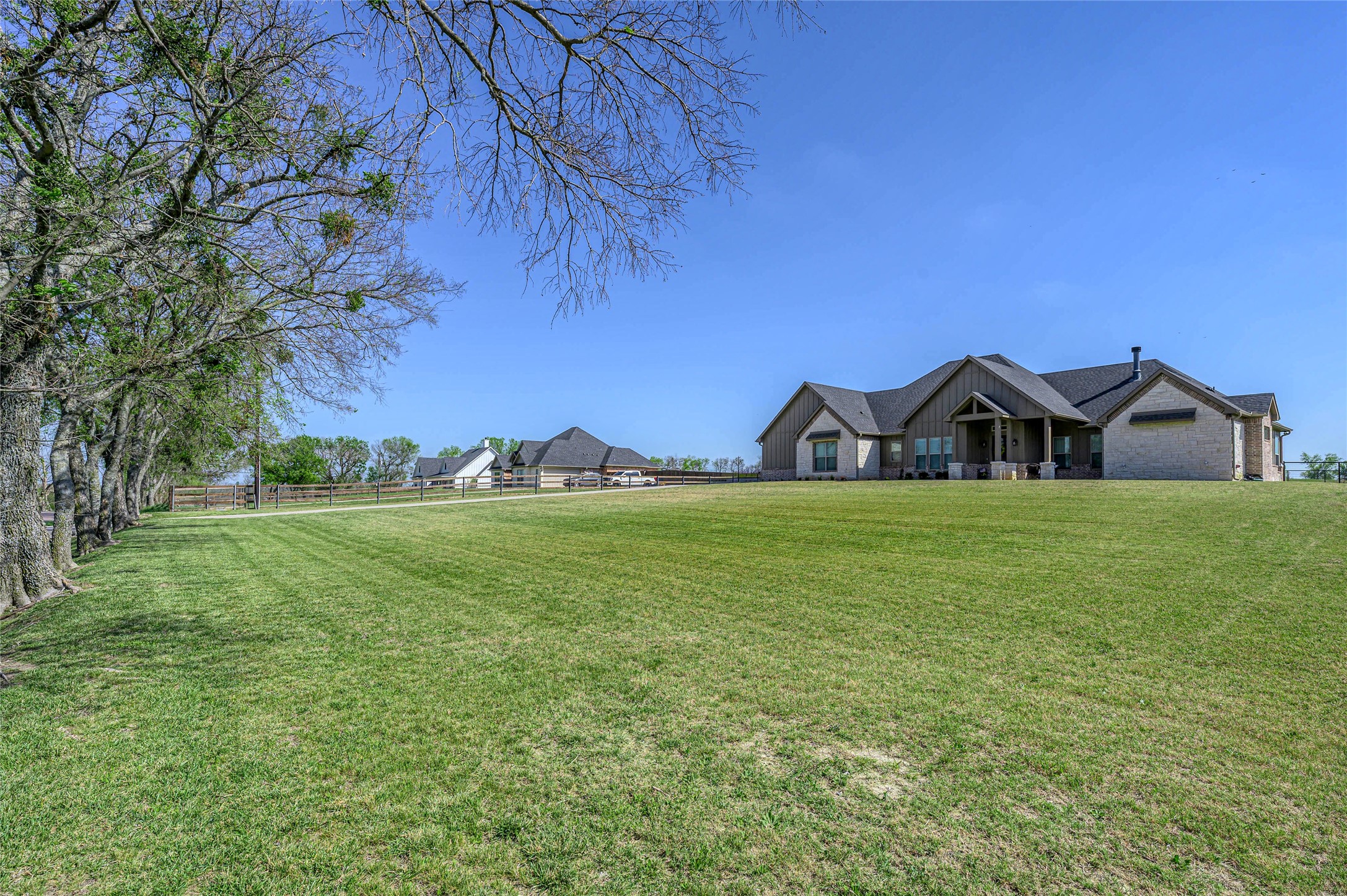1065 Old Highway 6