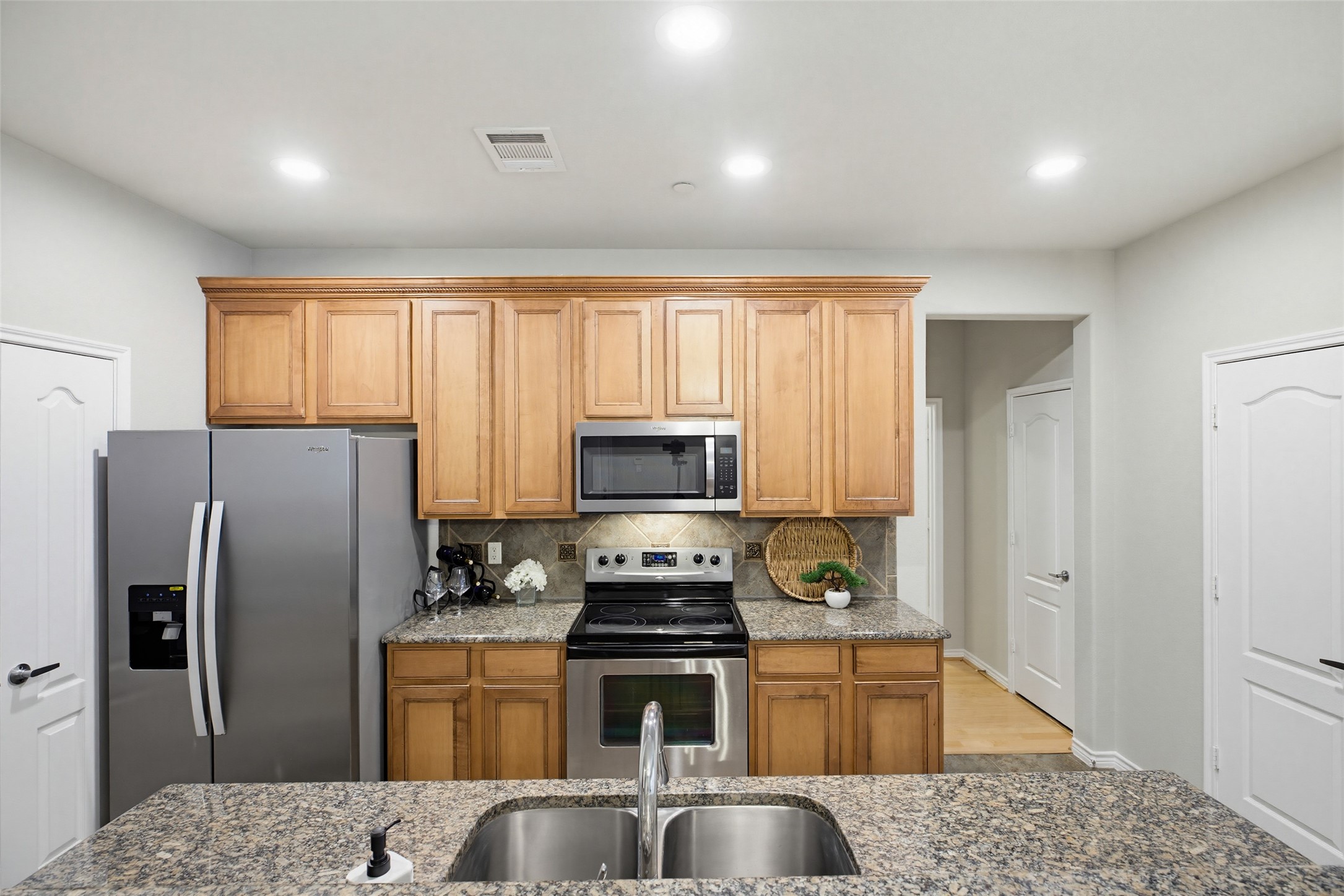 6744 Pistoia Drive