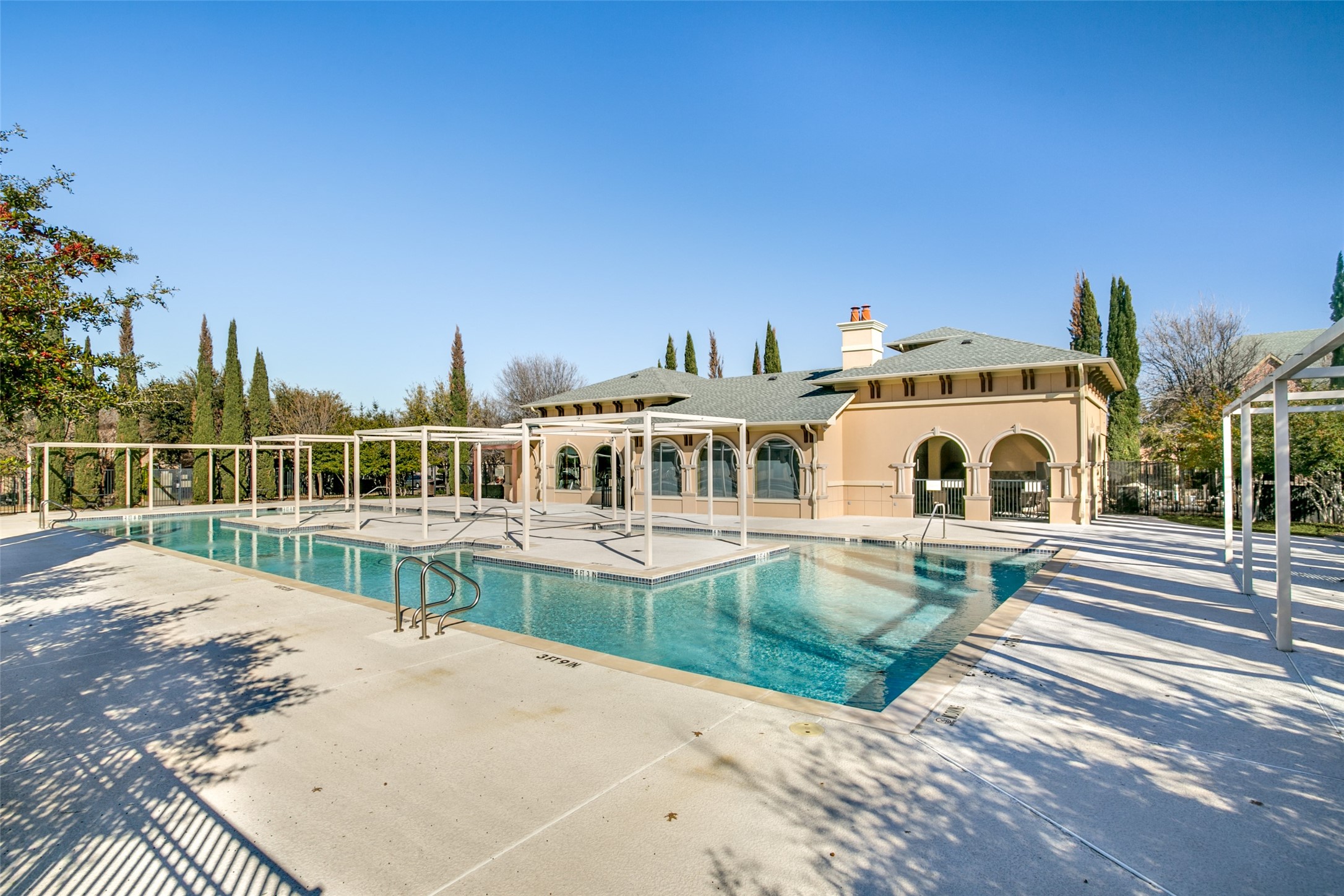 6744 Pistoia Drive