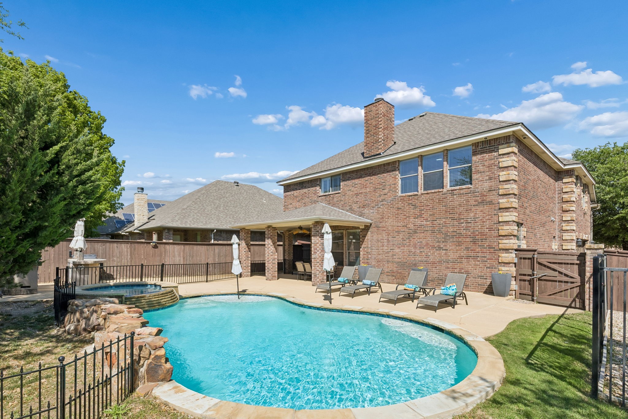 5540 La Bandera Trail