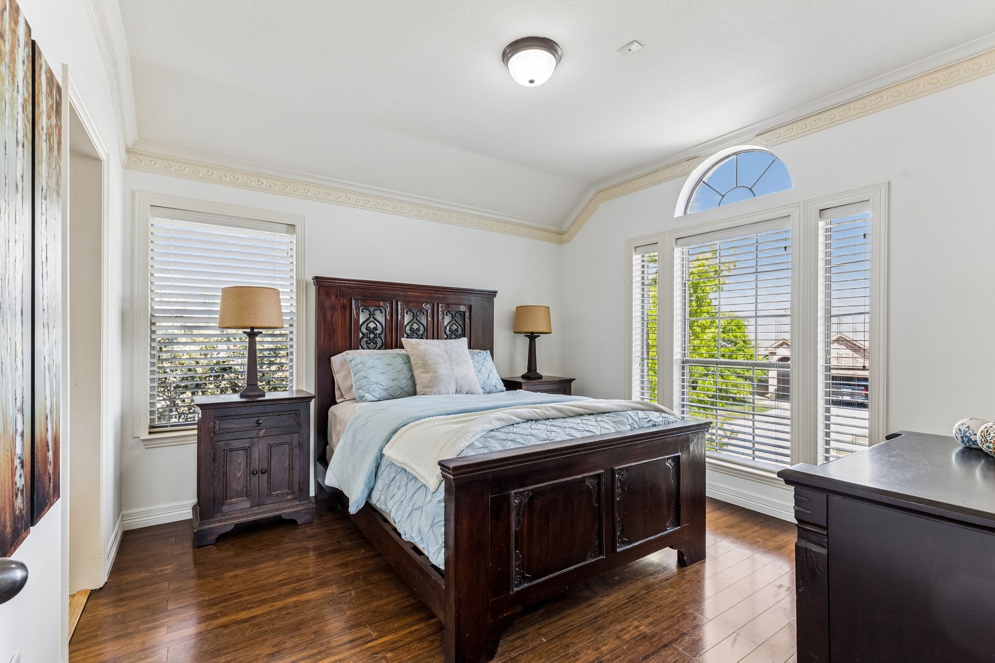 5540 La Bandera Trail