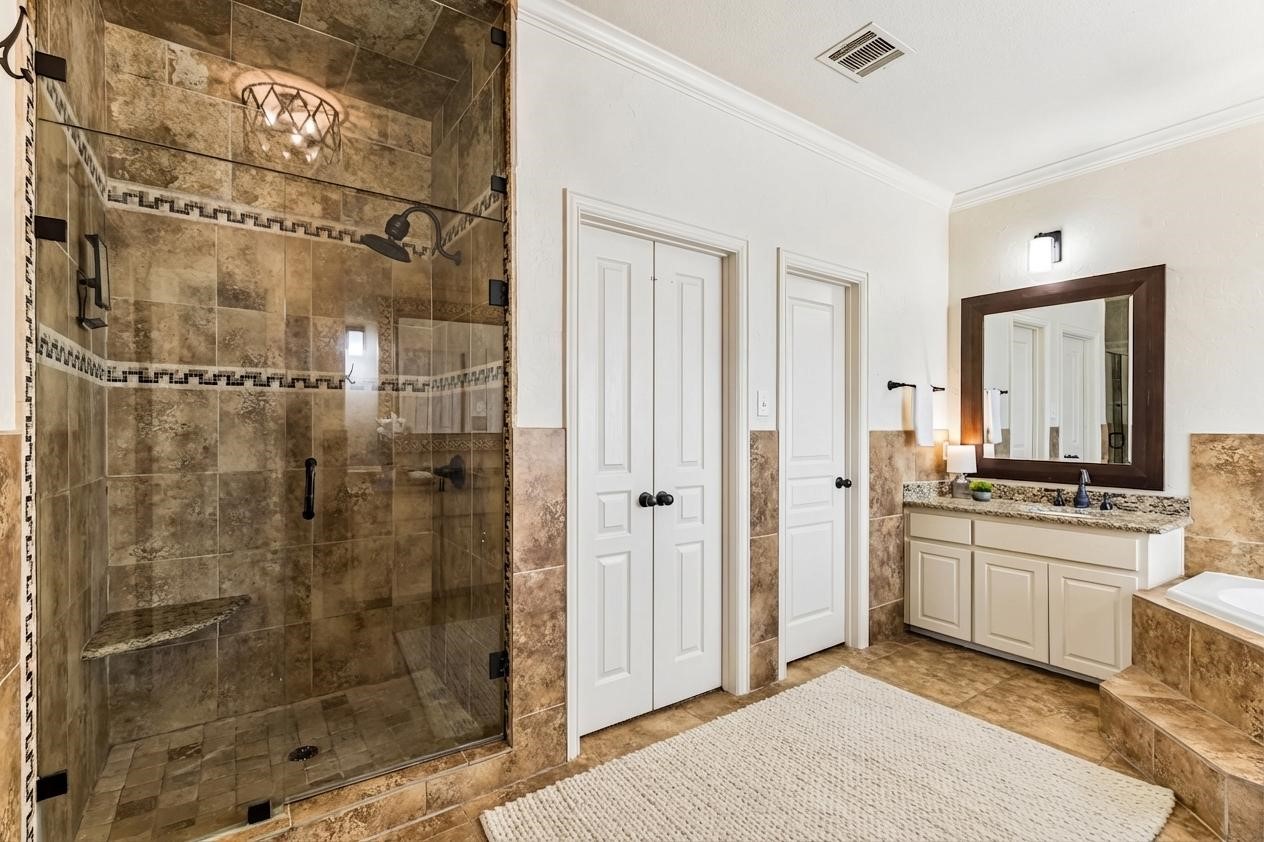 5540 La Bandera Trail