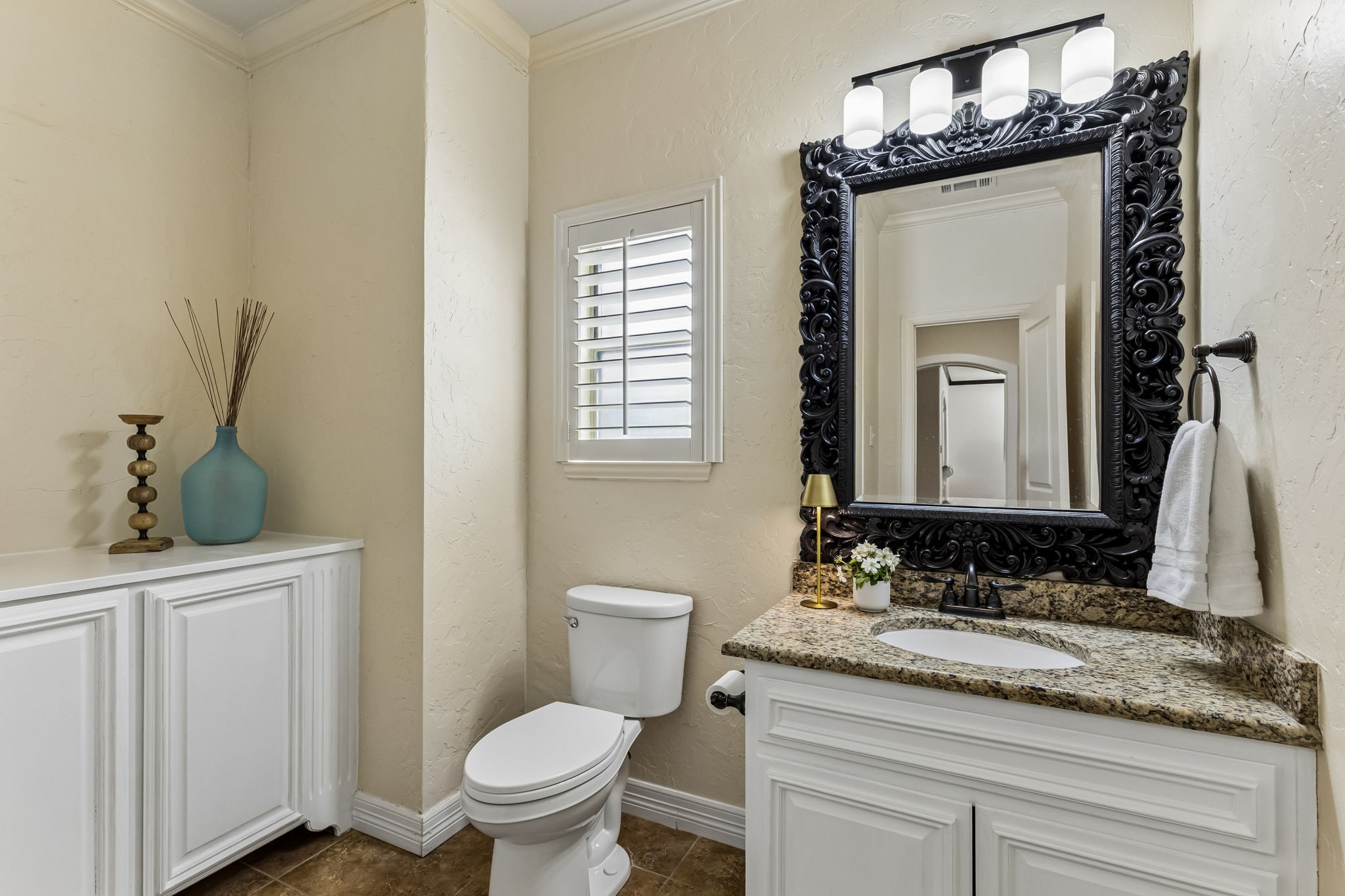 5540 La Bandera Trail