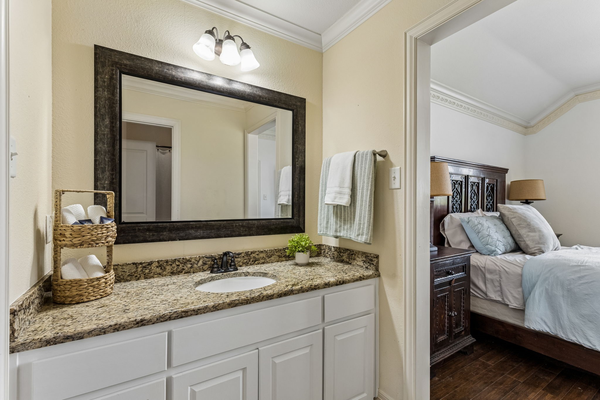 5540 La Bandera Trail