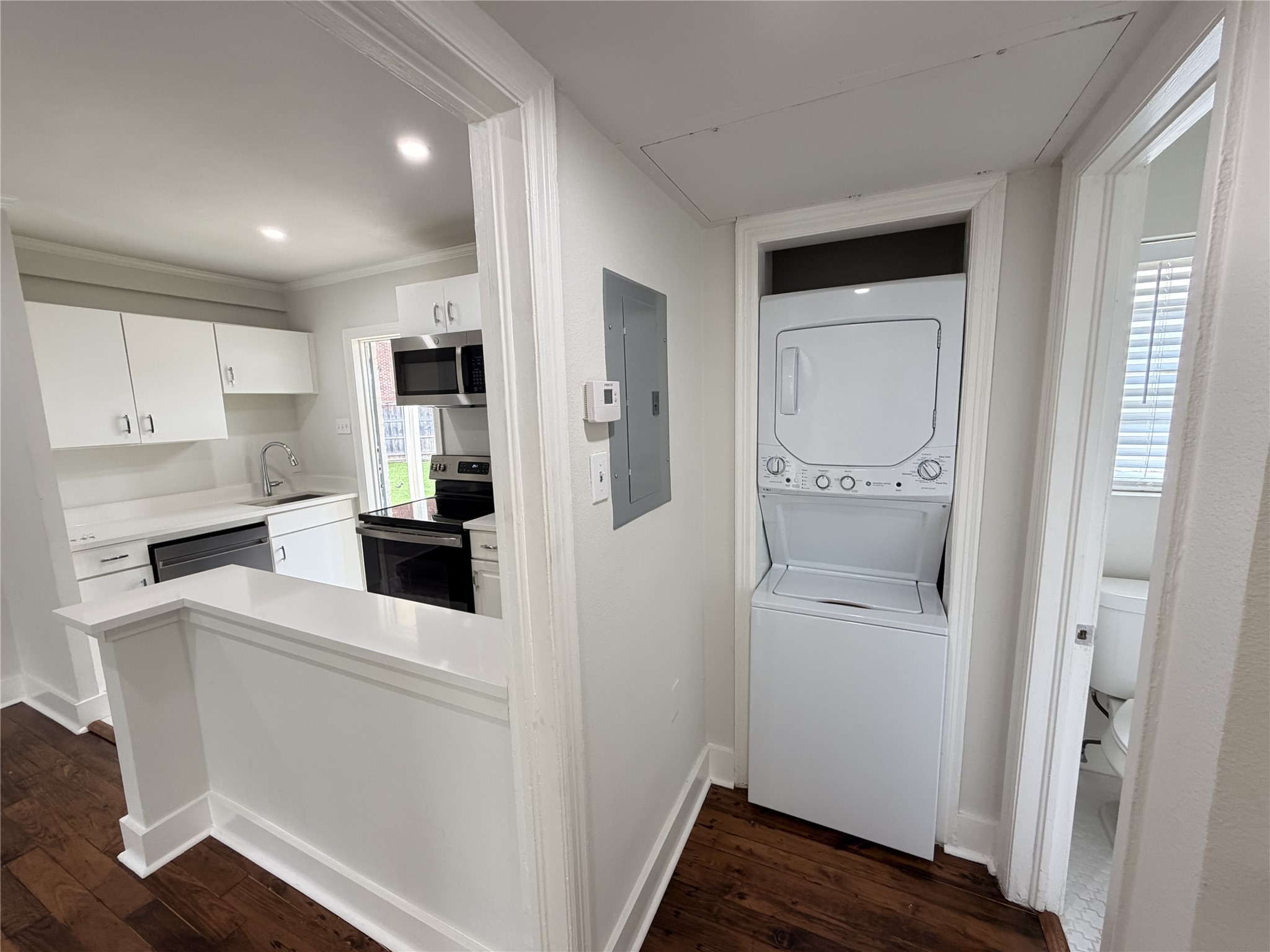 4101 Douglas Avenue 104