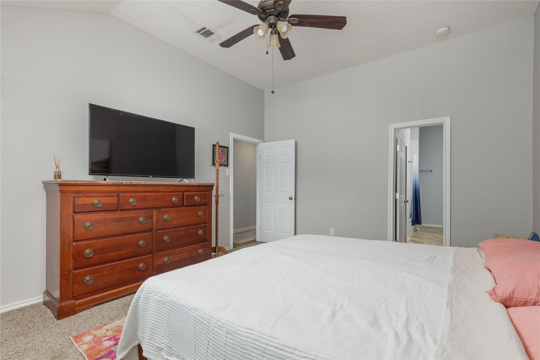4826 Orchard Drive