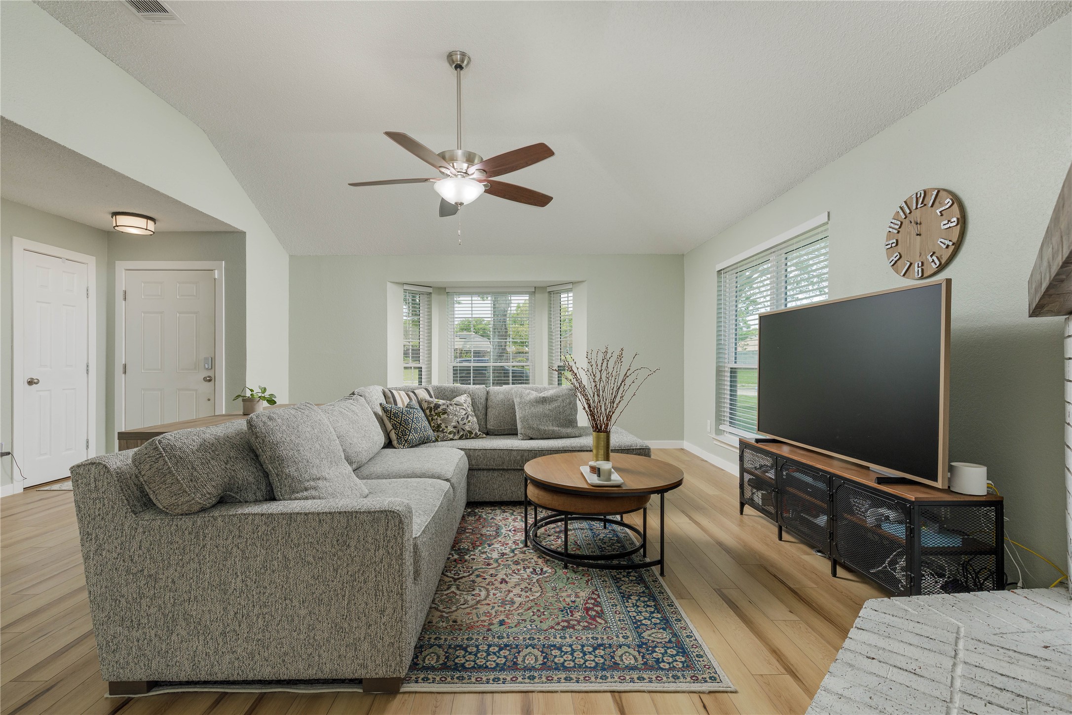 4826 Orchard Drive
