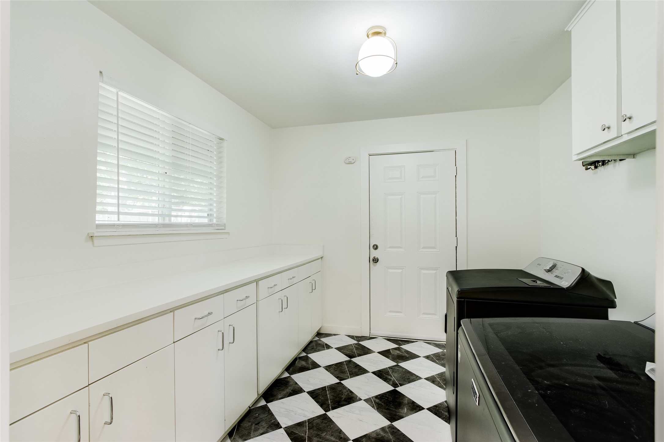 1209 Wade Drive