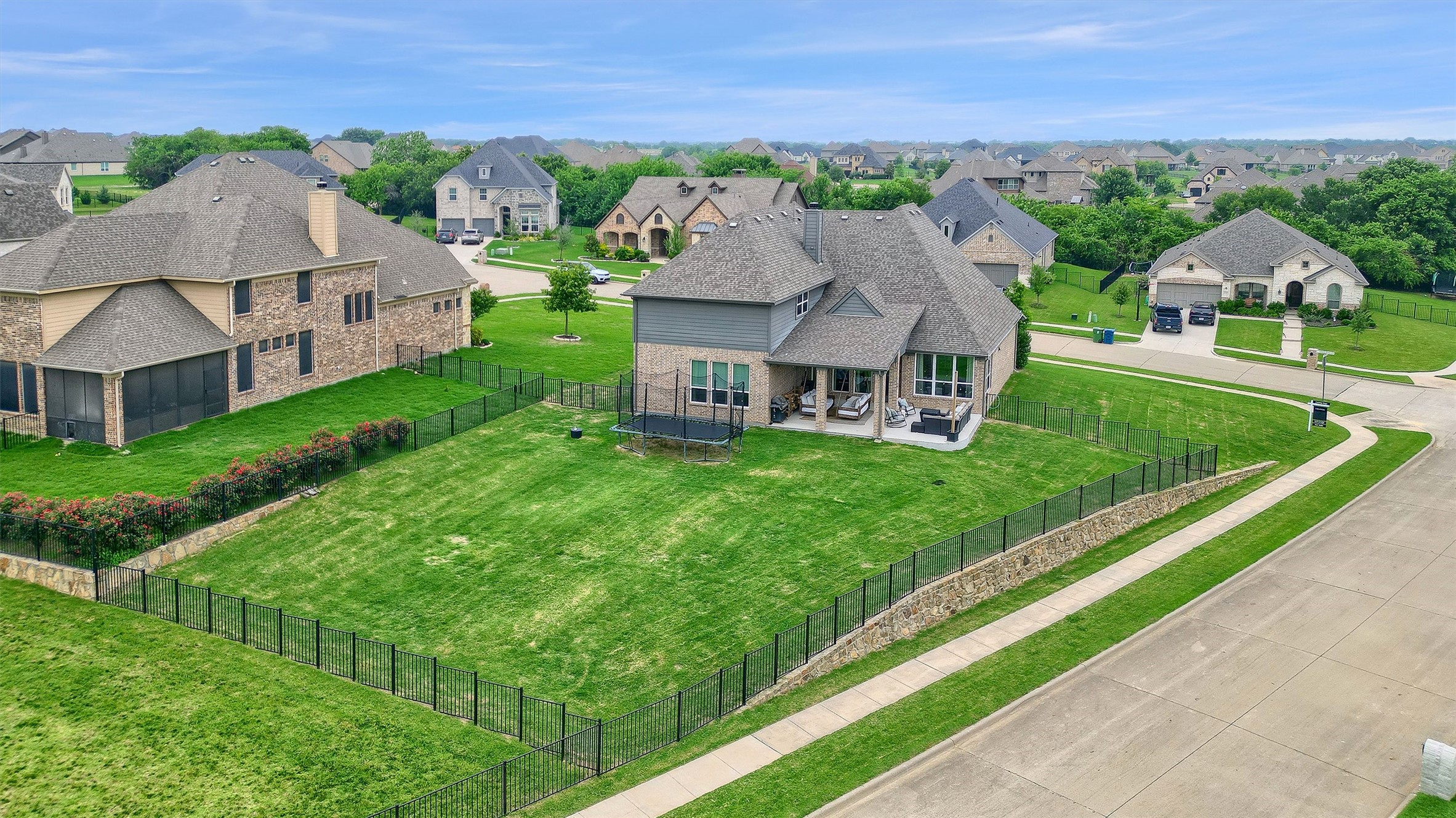 2113 Deer Run
