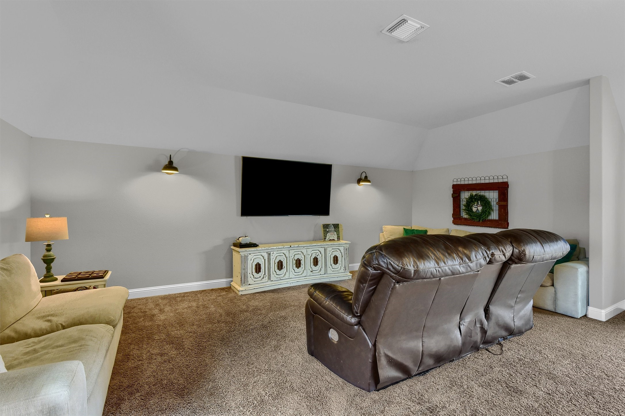 2113 Deer Run