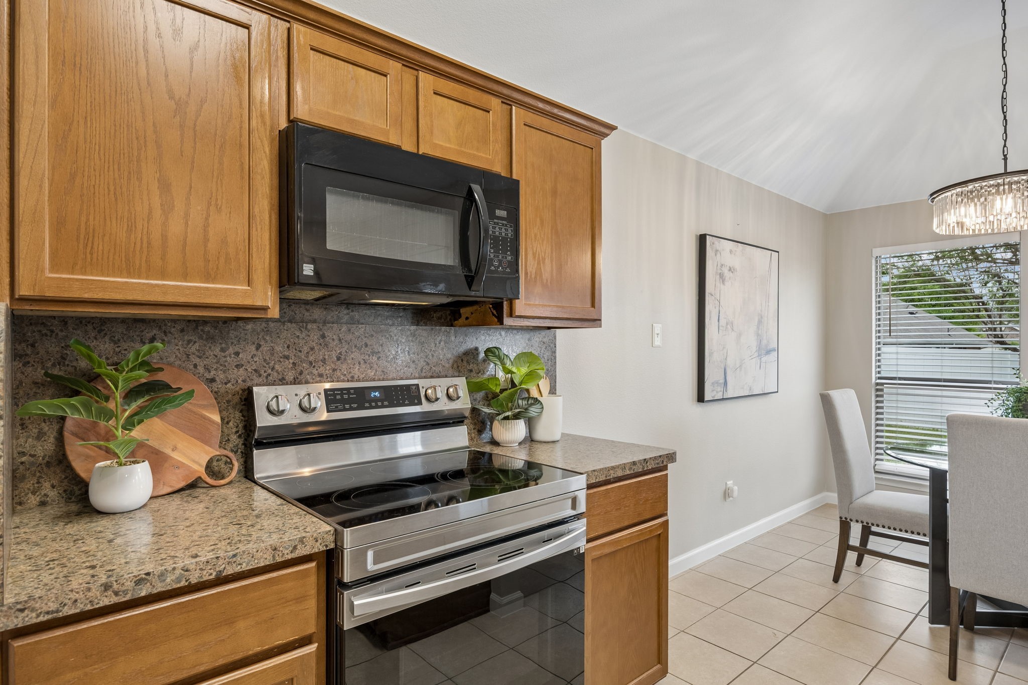3342 Shining Light Drive