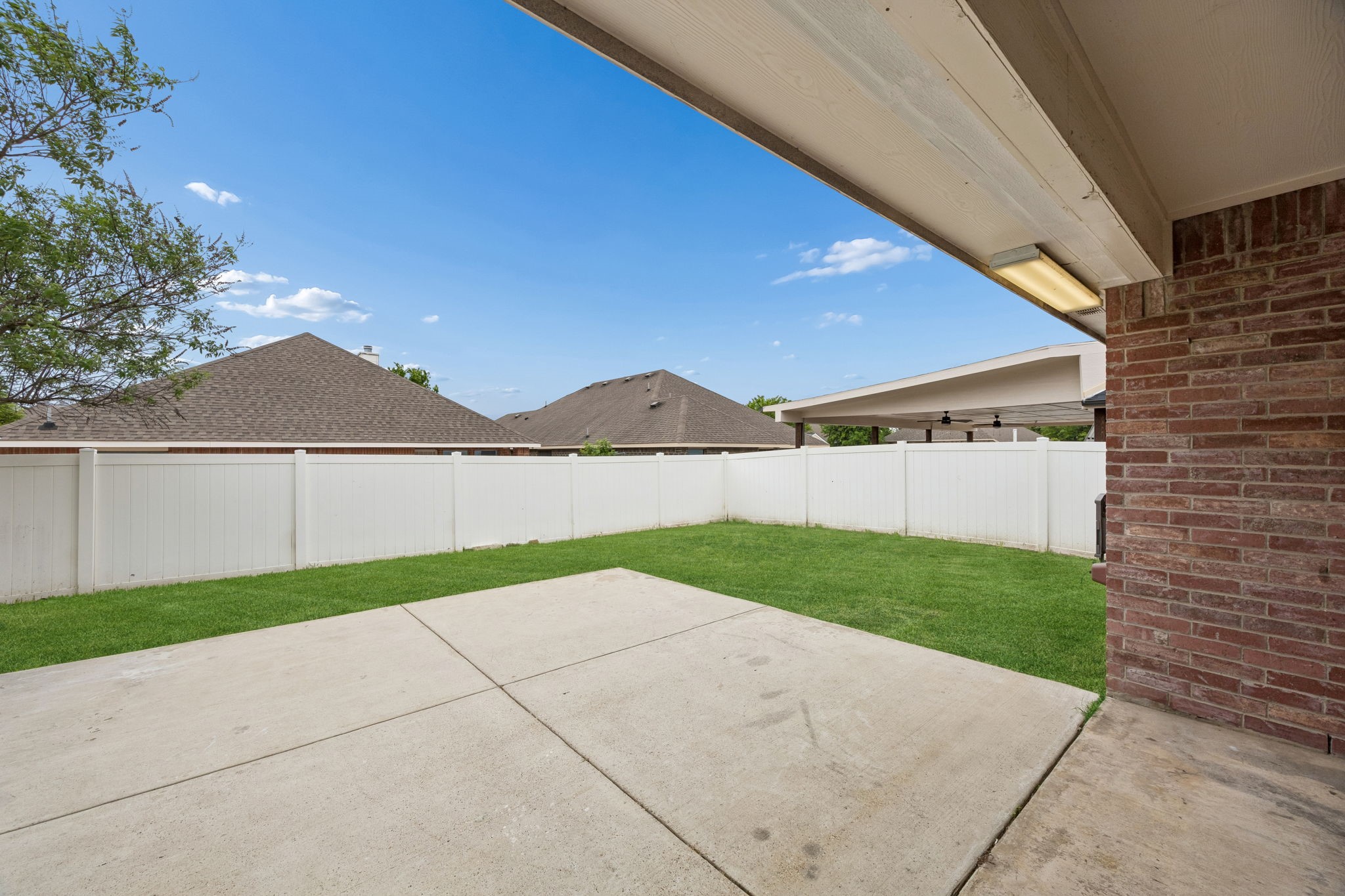 3342 Shining Light Drive