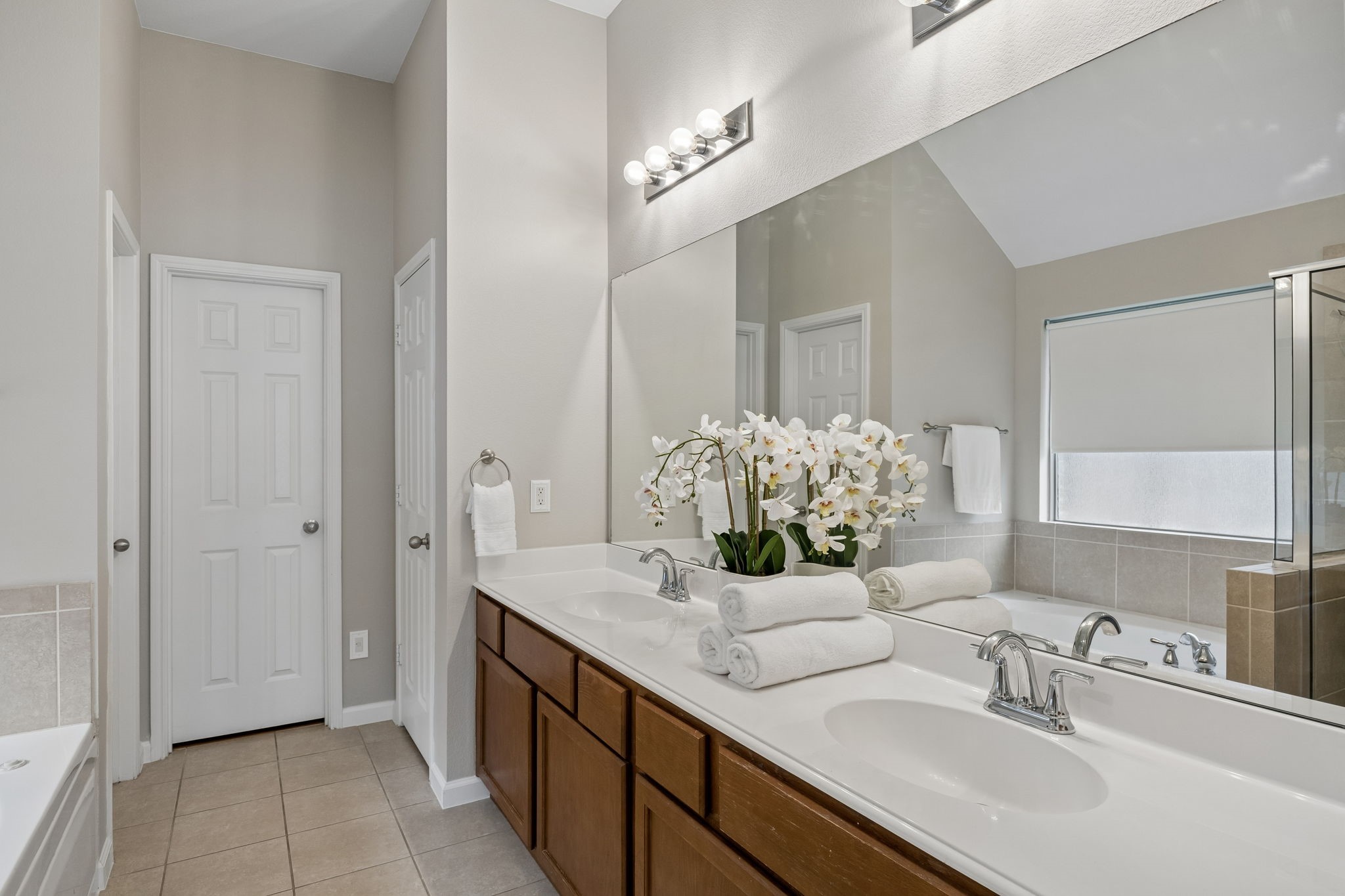 3342 Shining Light Drive