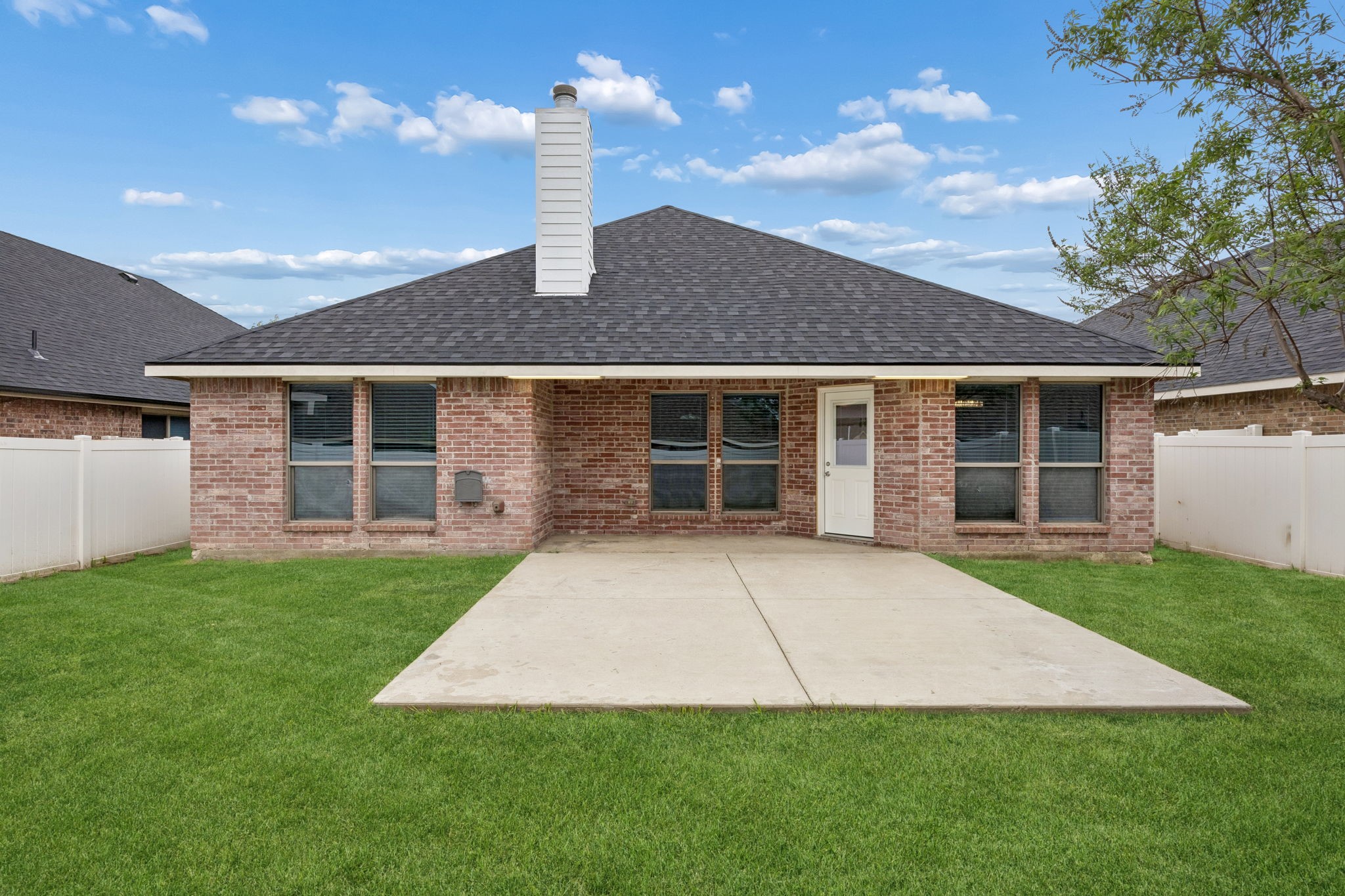 3342 Shining Light Drive