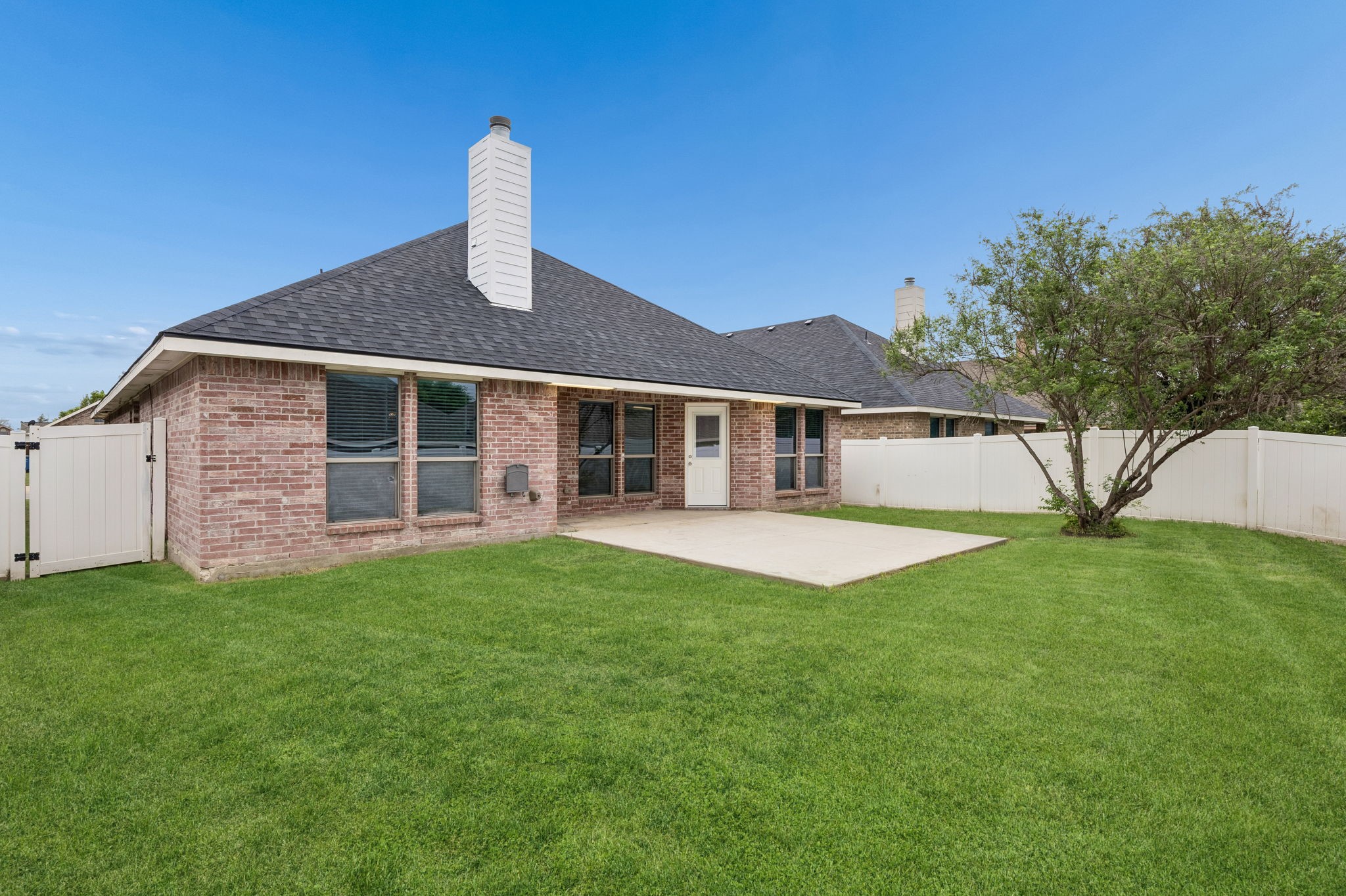 3342 Shining Light Drive