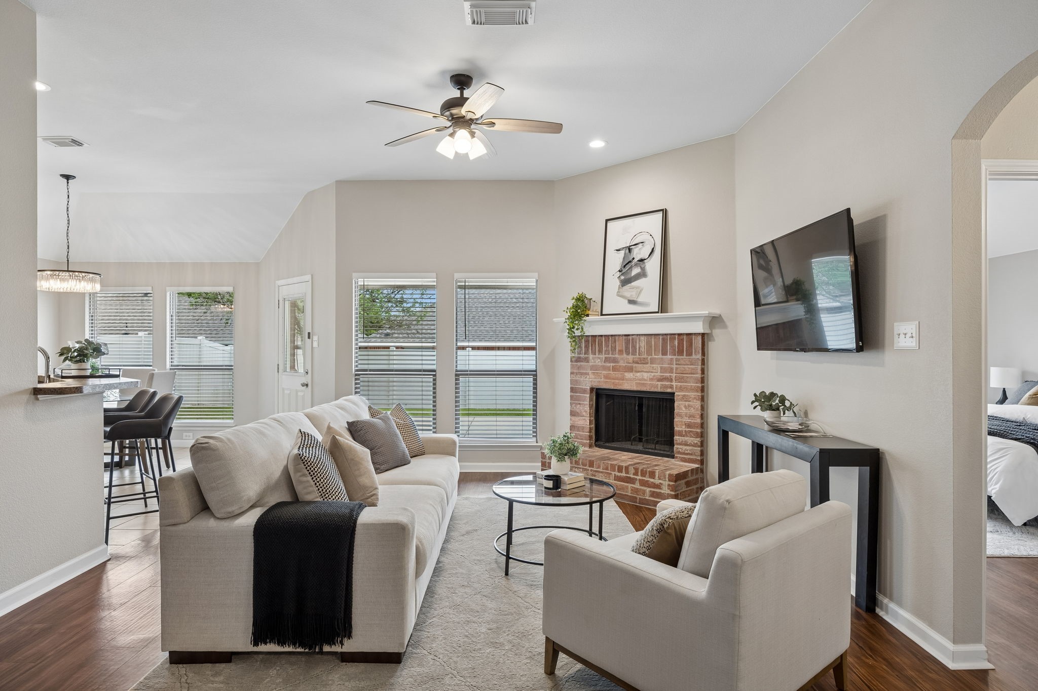 3342 Shining Light Drive