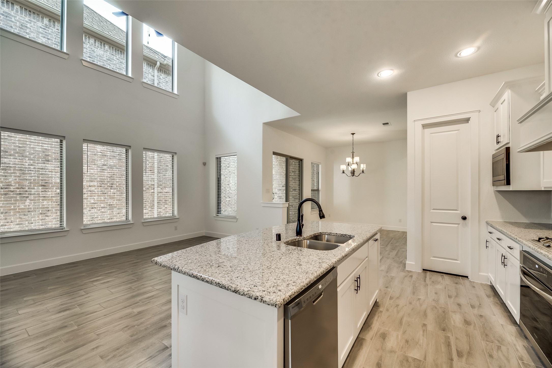4606 Marble Canyon Way