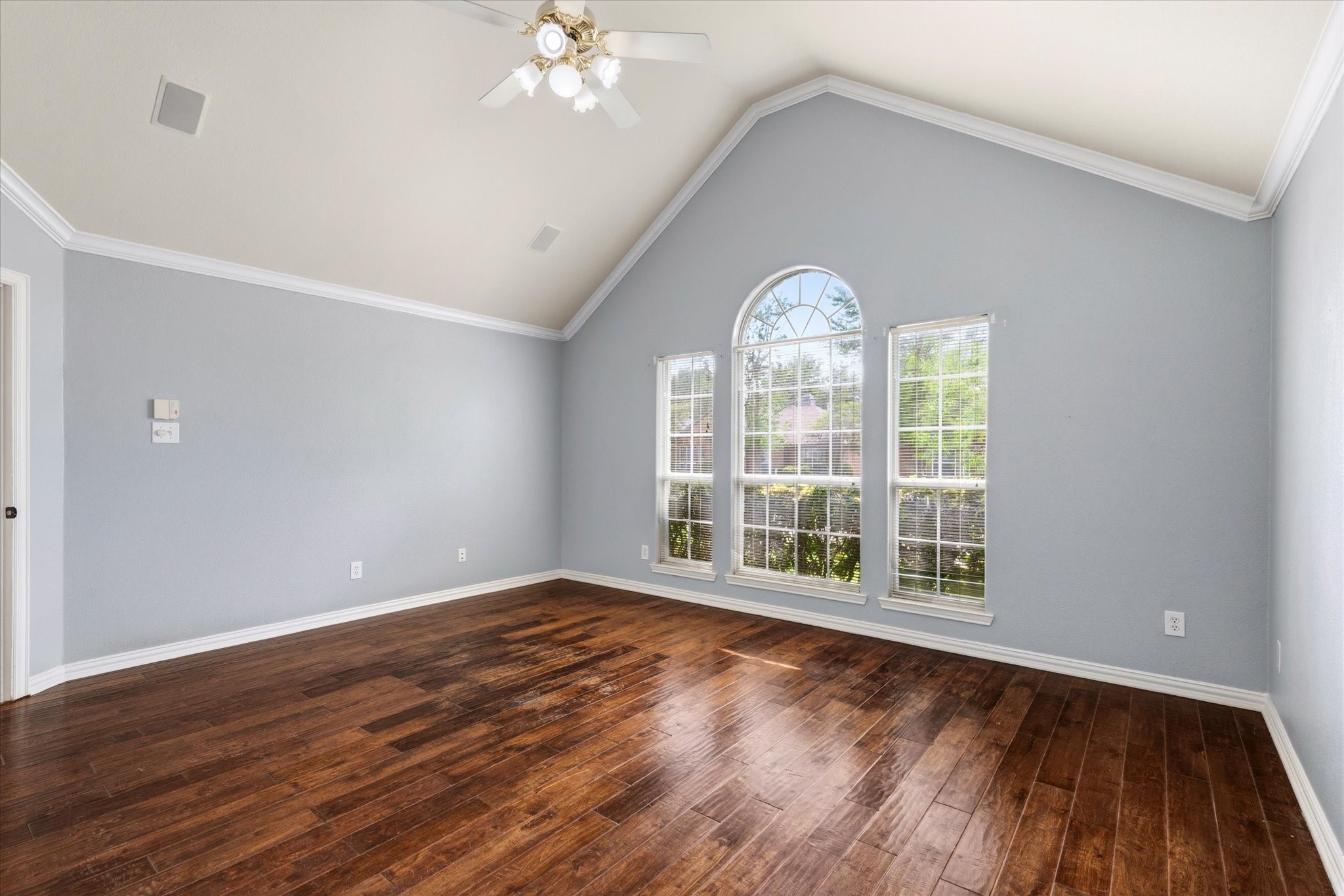 11912 Chattanooga Drive