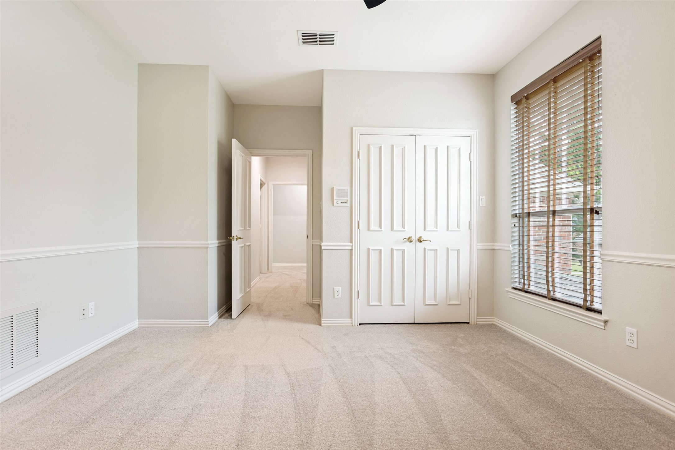 5909 Fossil Ridge Drive