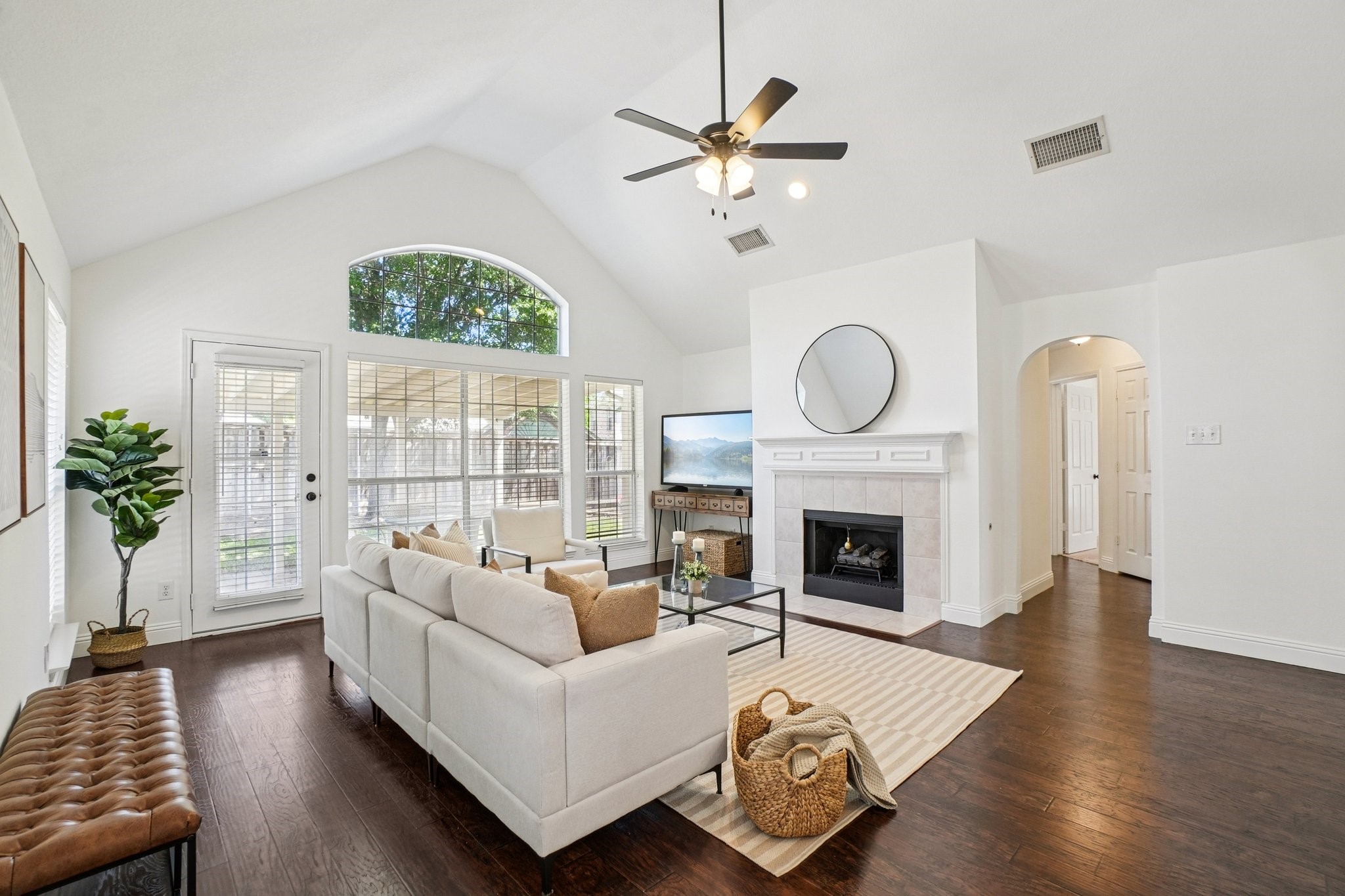 4625 Tanque Drive