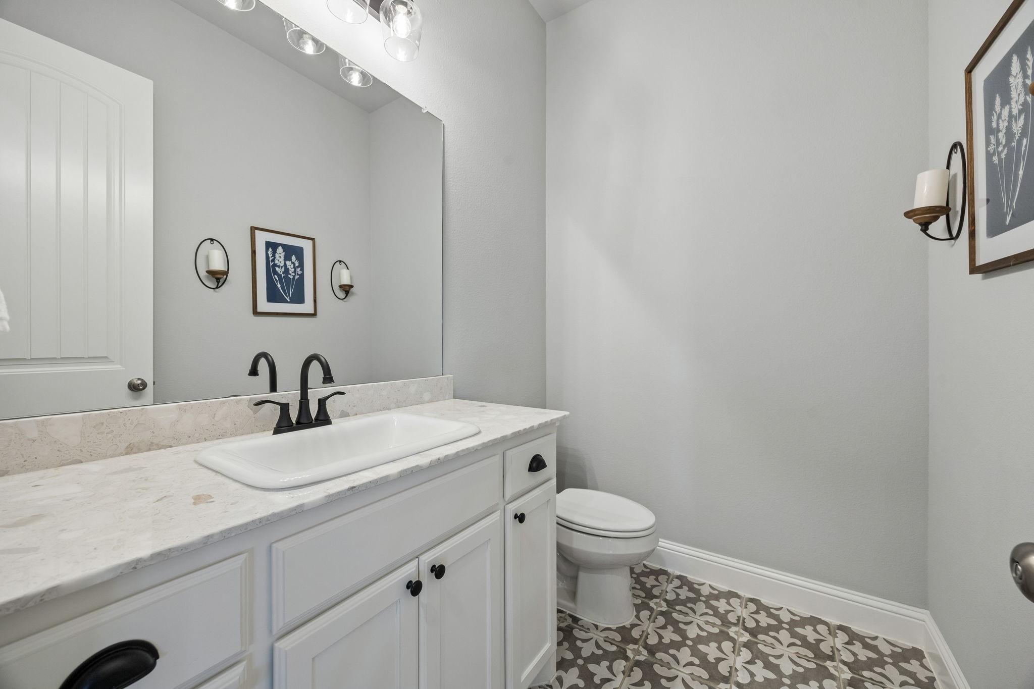 1223 Eagle Glen Pass