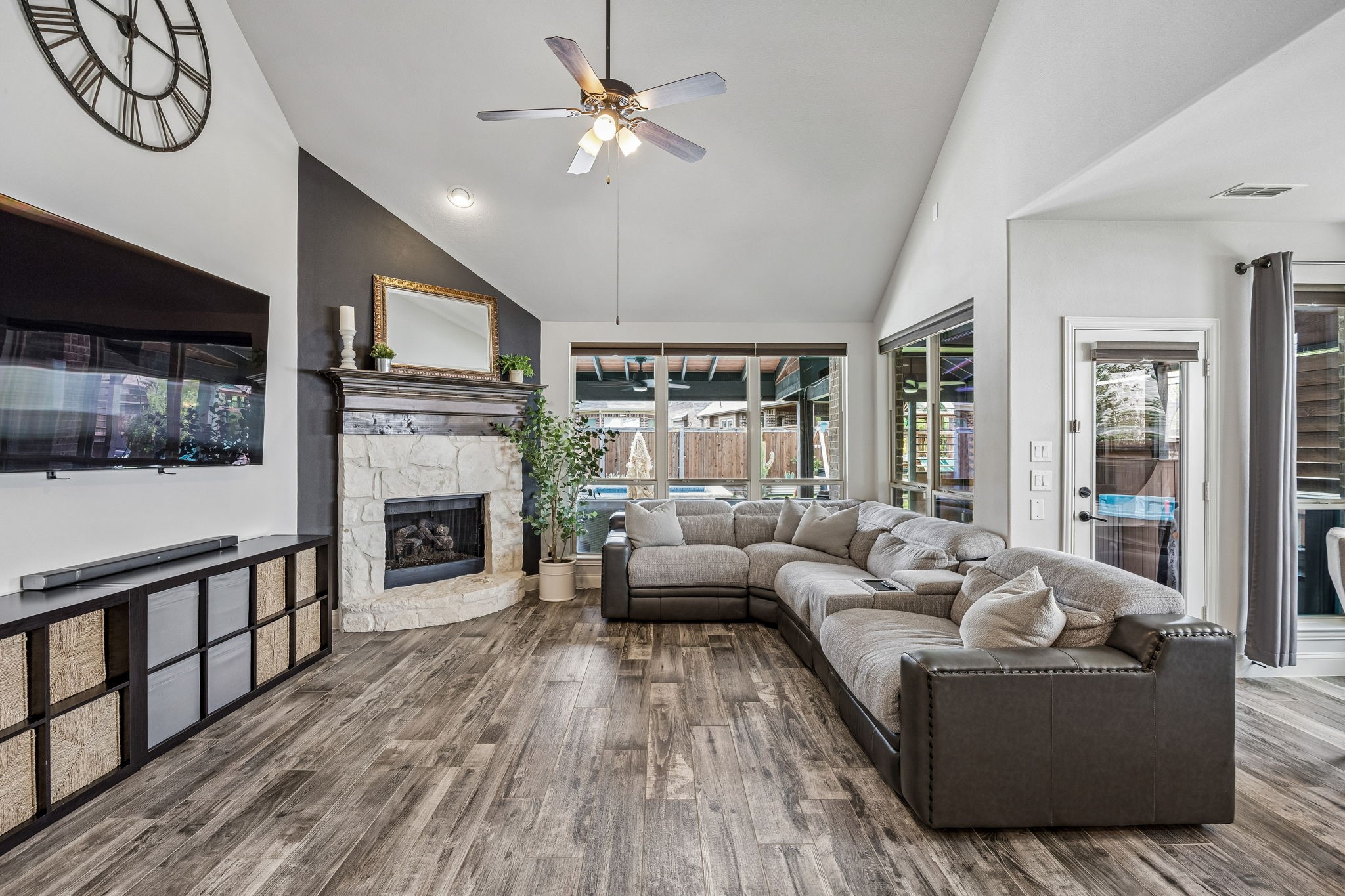 1504 Grove Drive