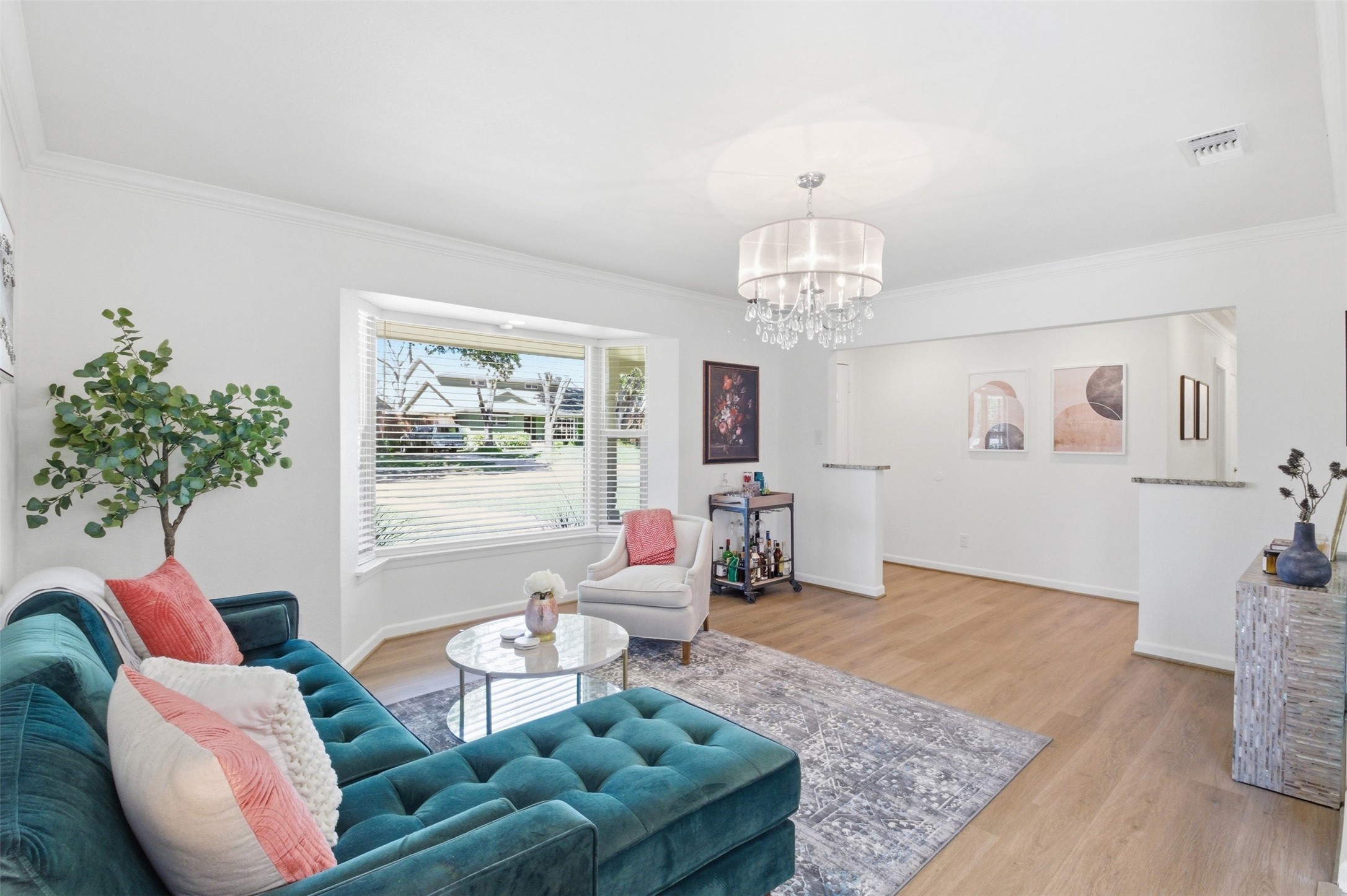 2250 Peavy Circle