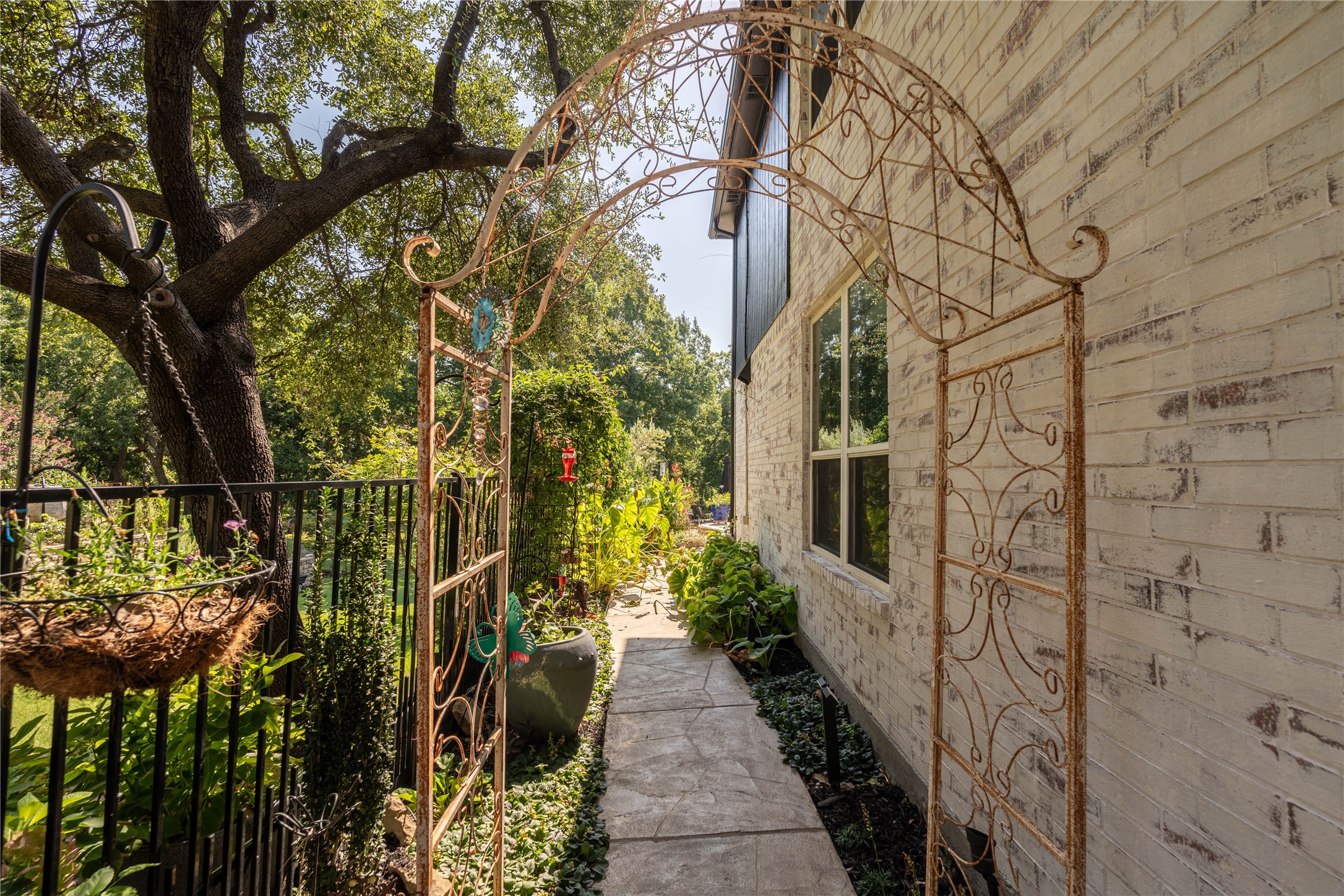 583 Oakbend Drive