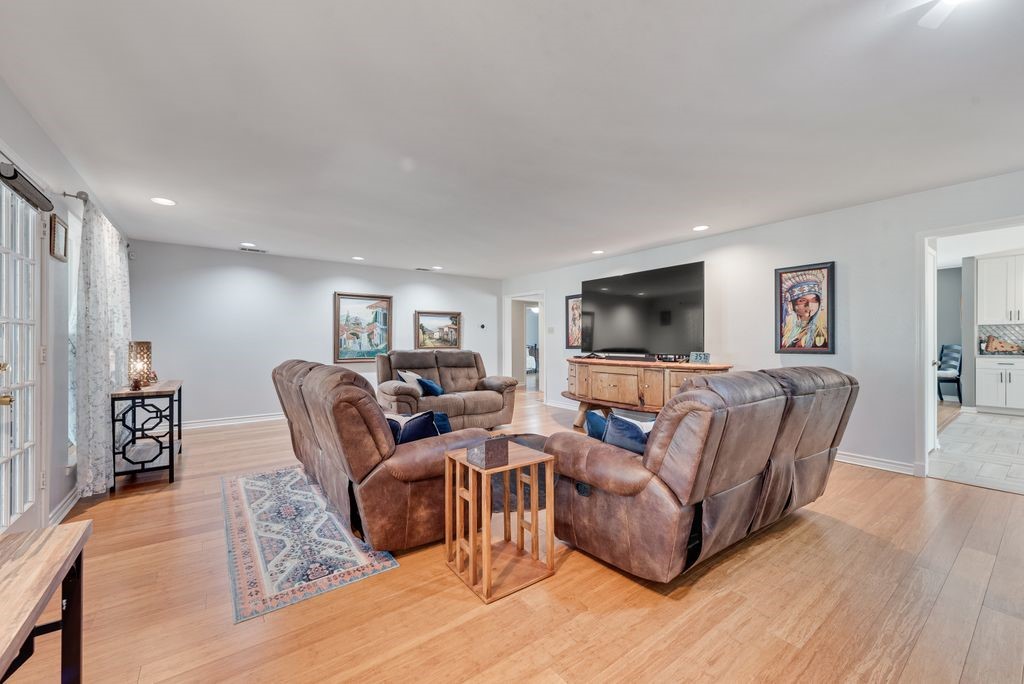 6155 Highwoods Court