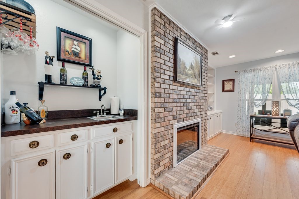 6155 Highwoods Court