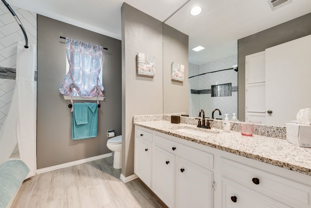 6155 Highwoods Court