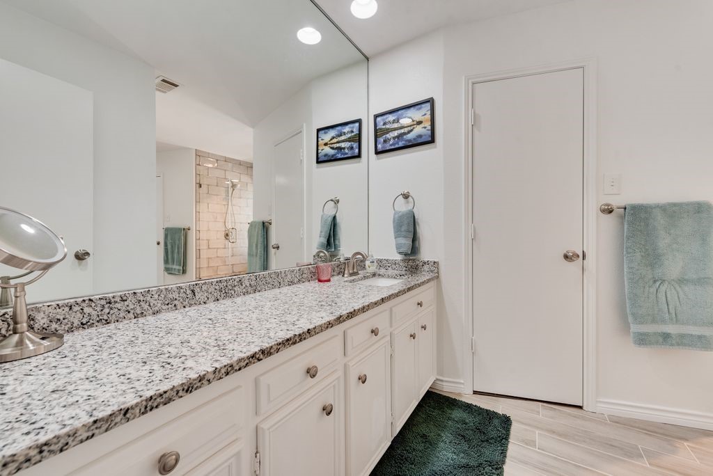 6155 Highwoods Court