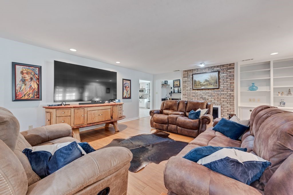 6155 Highwoods Court