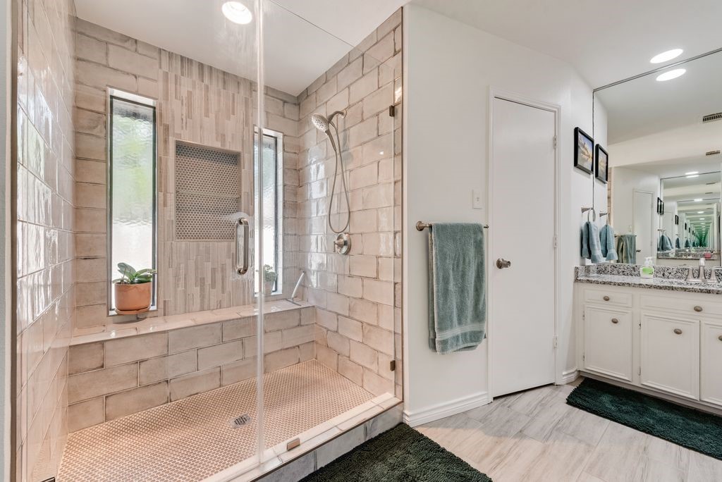6155 Highwoods Court